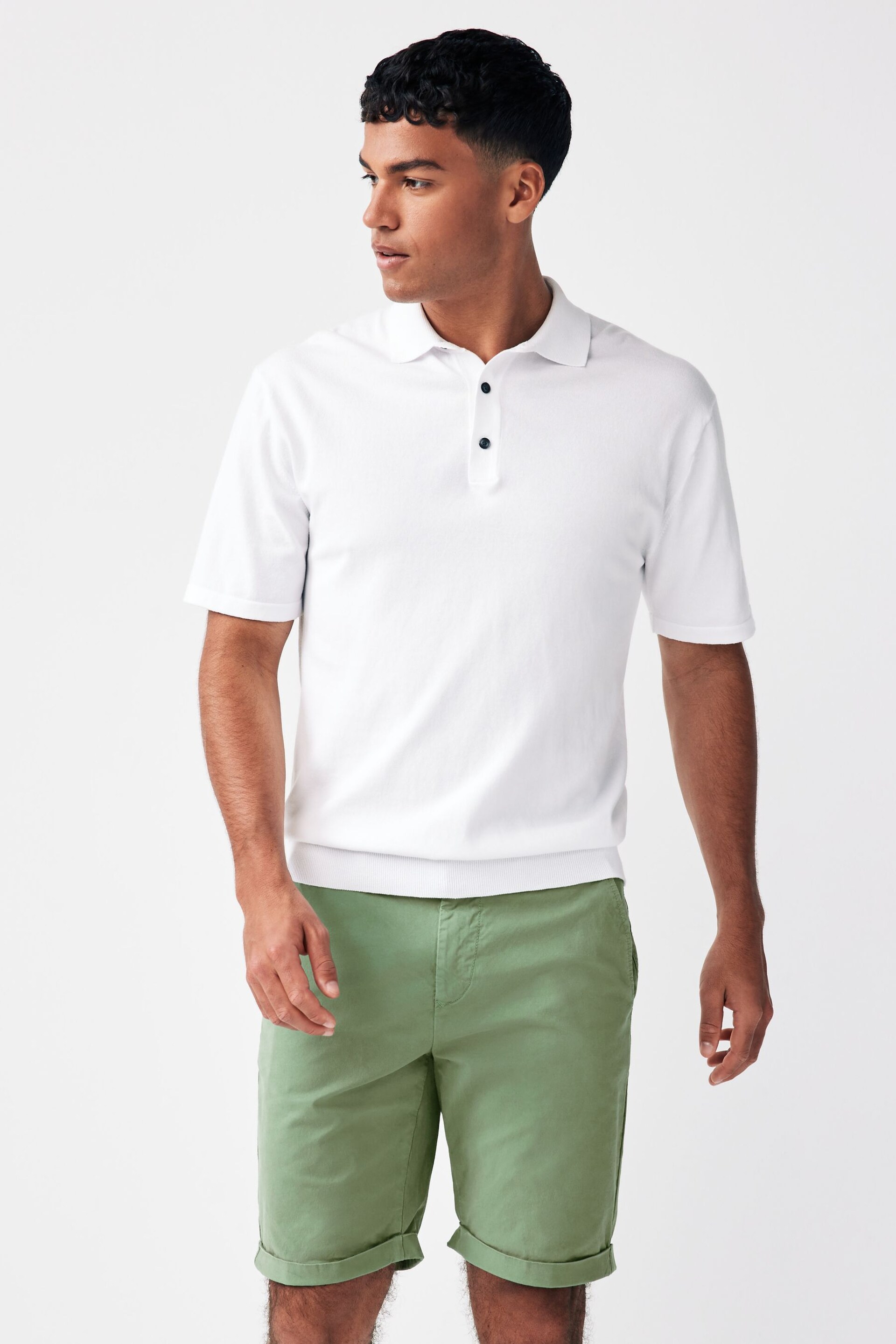 GANT Green Regular Fit Sunfaded Cotton Twill Shorts - Image 1 of 5