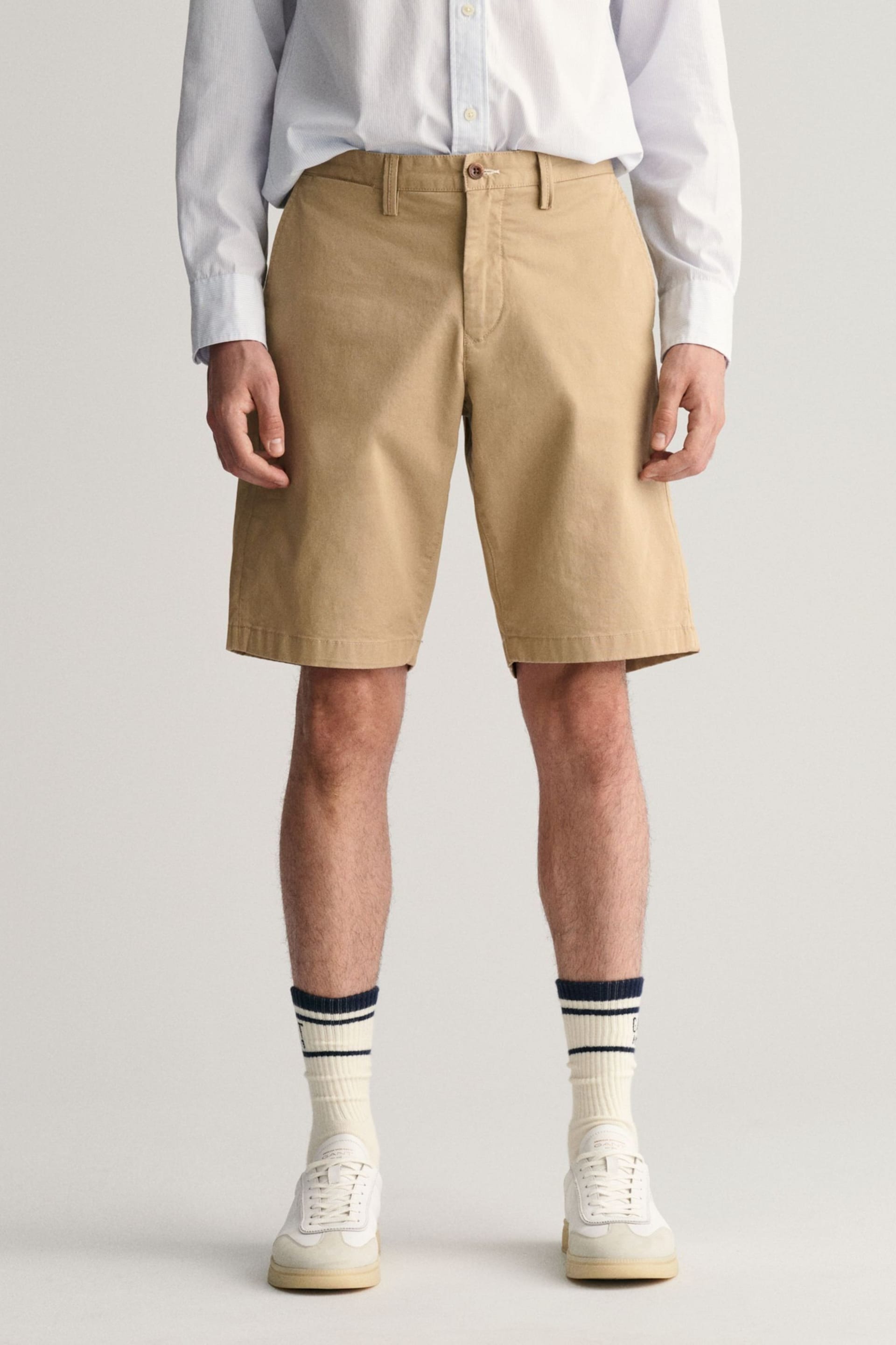 GANT Cream Relaxed Organic Cotton Blend Twill Shorts - Image 3 of 7