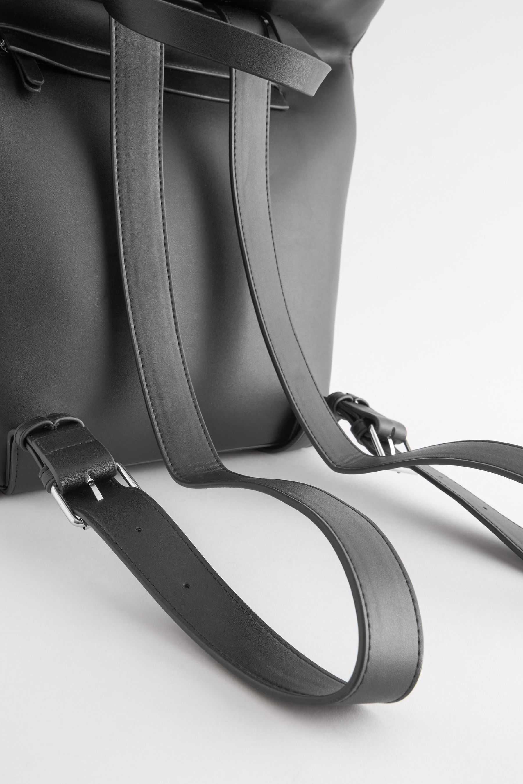 Multi best sale strap backpack