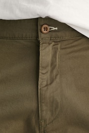 GANT Green Relaxed Twill Cargo Shorts - Image 7 of 9