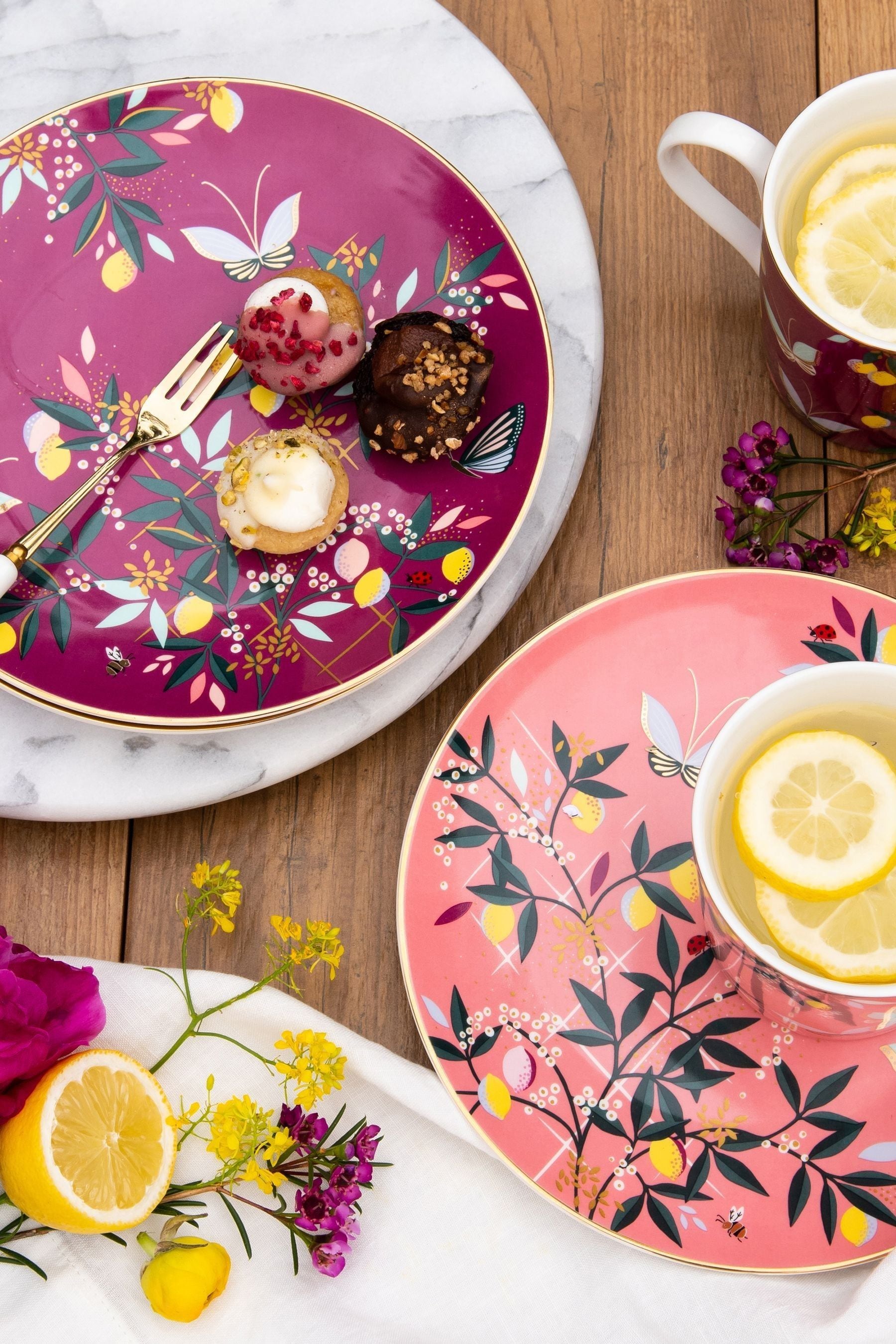 Pink new arrivals cake plates