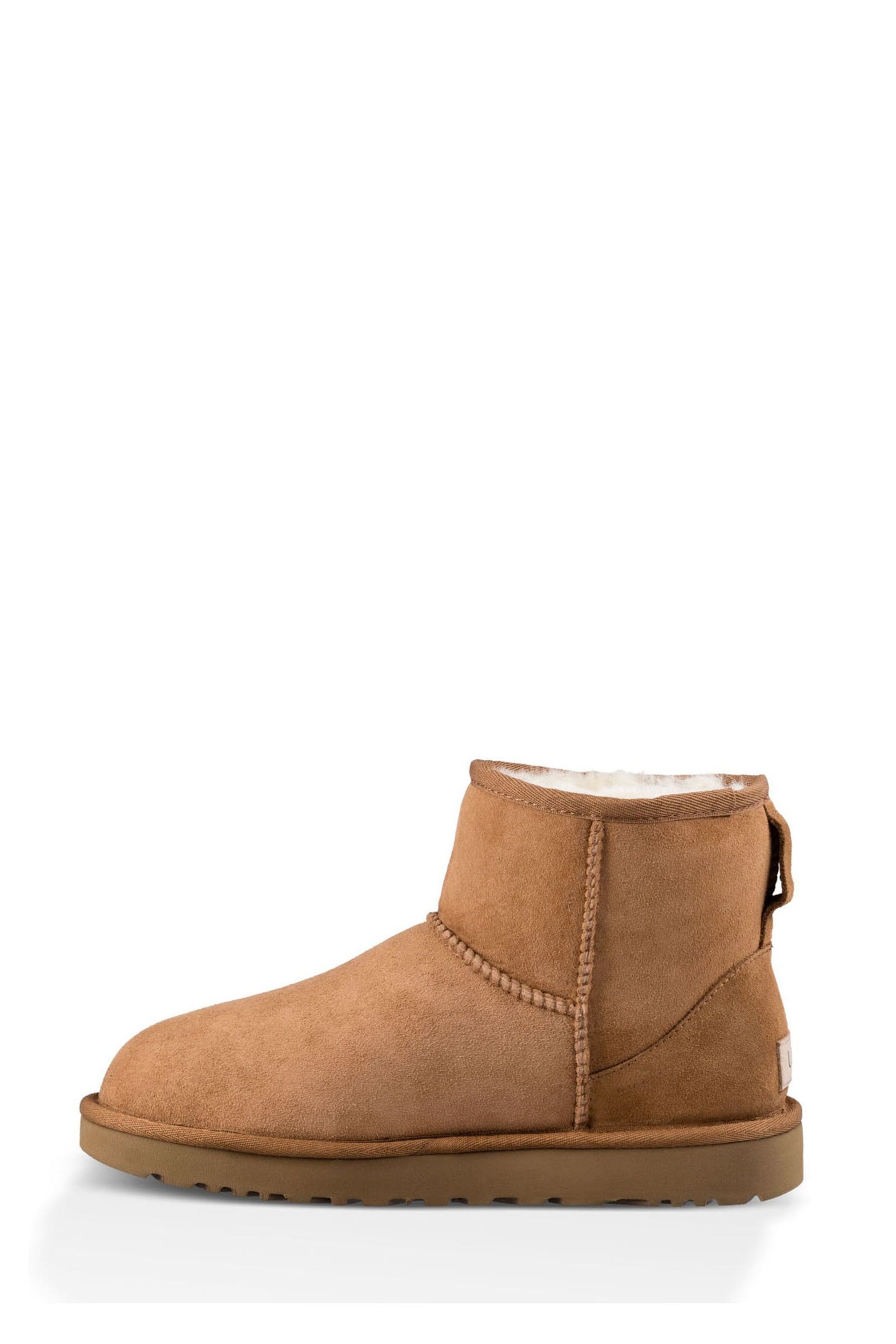 Ugg mini sort outlet