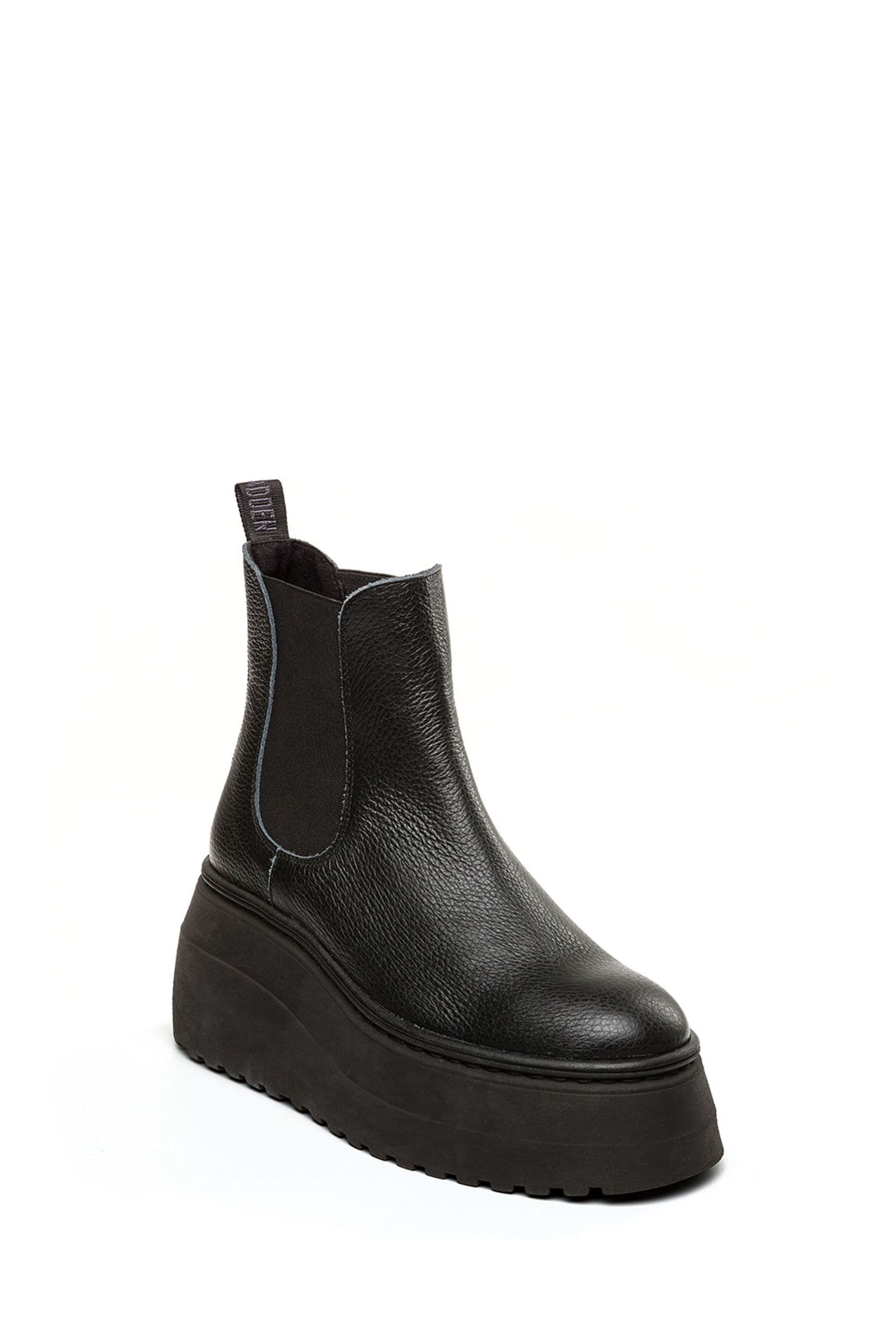 Next top steve madden