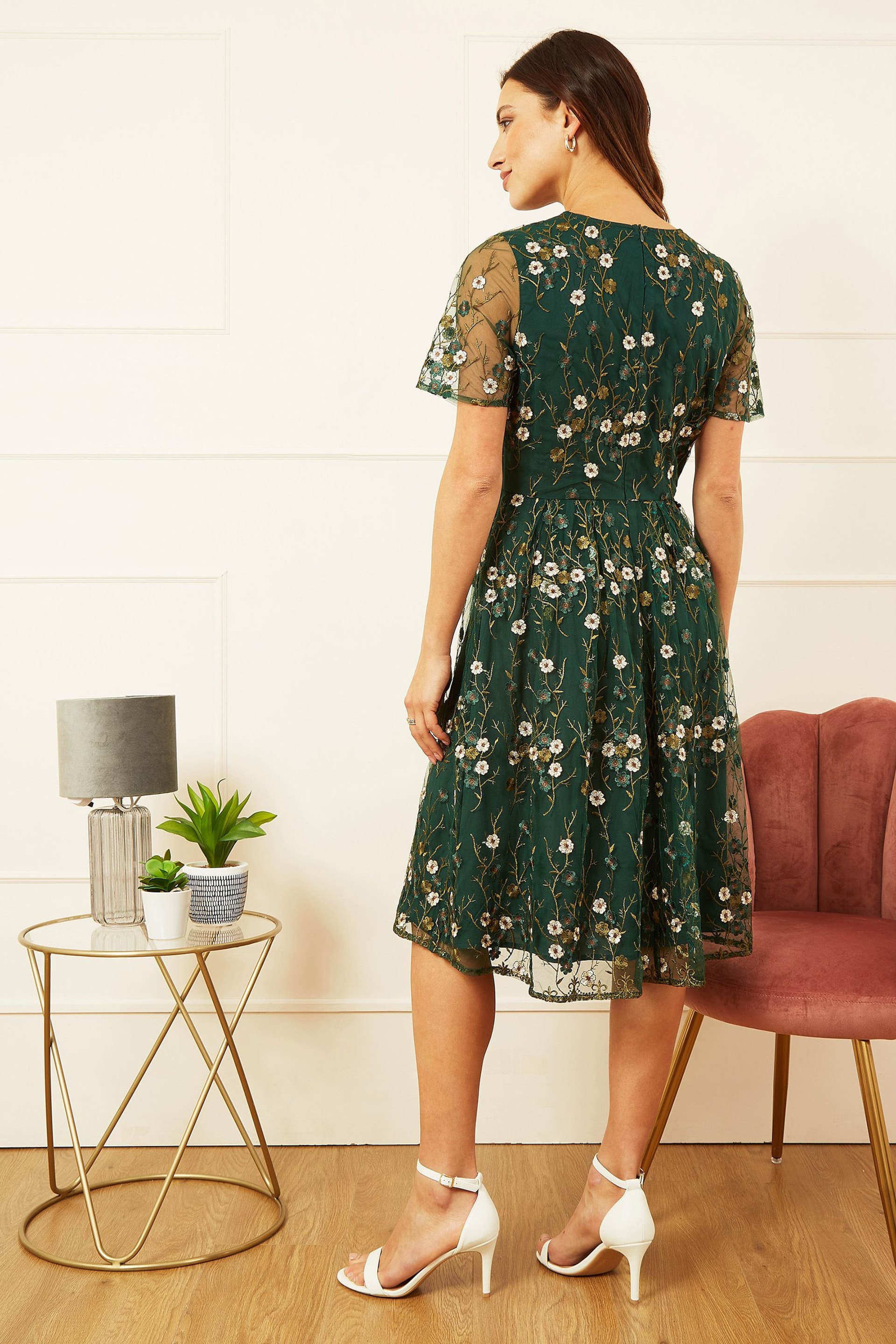 Yumi Green Embroidered Floral Skater Dress - Image 4 of 5
