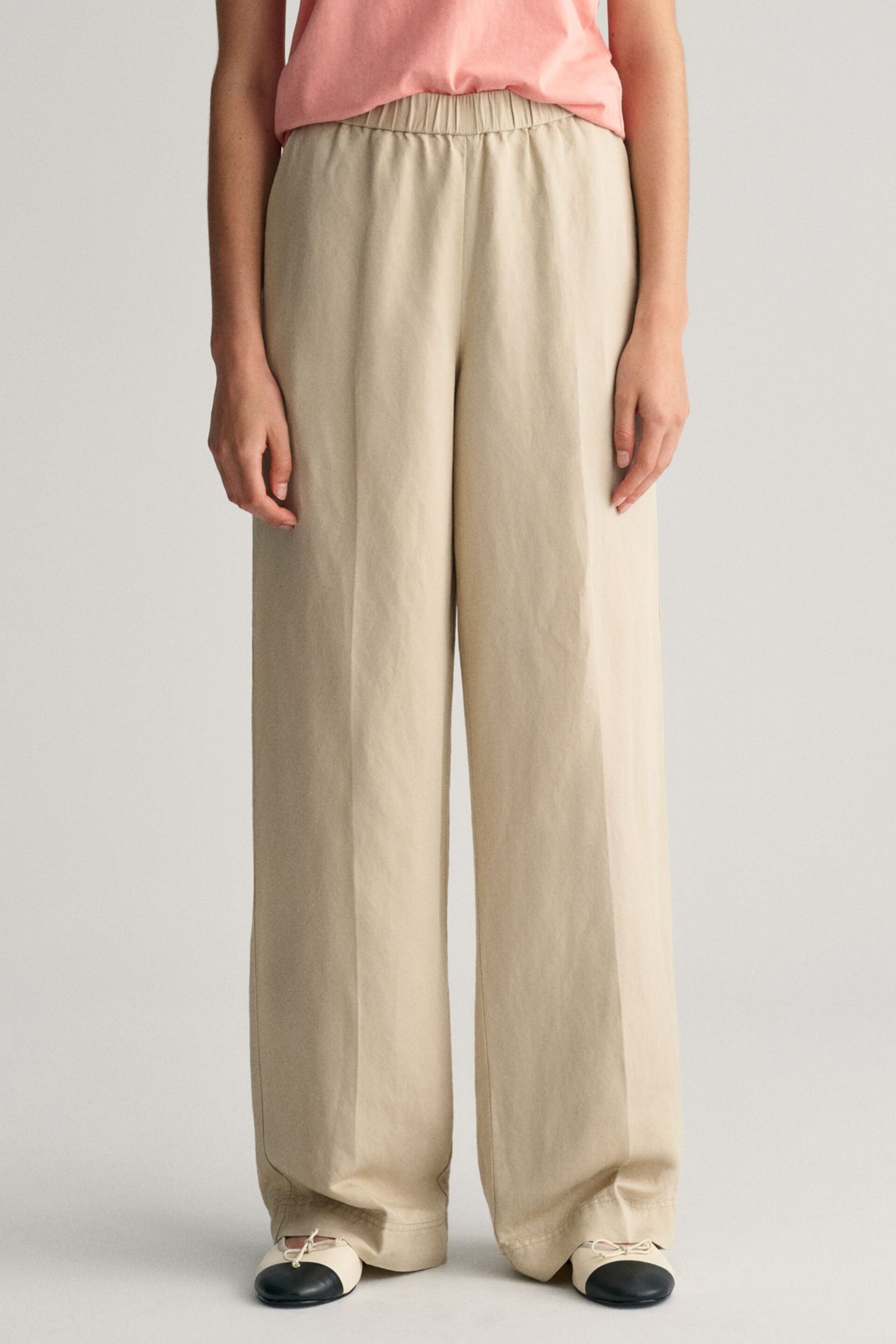 GANT Cream Relaxed Fit Linen Blend Pull-On Trousers - Image 6 of 8