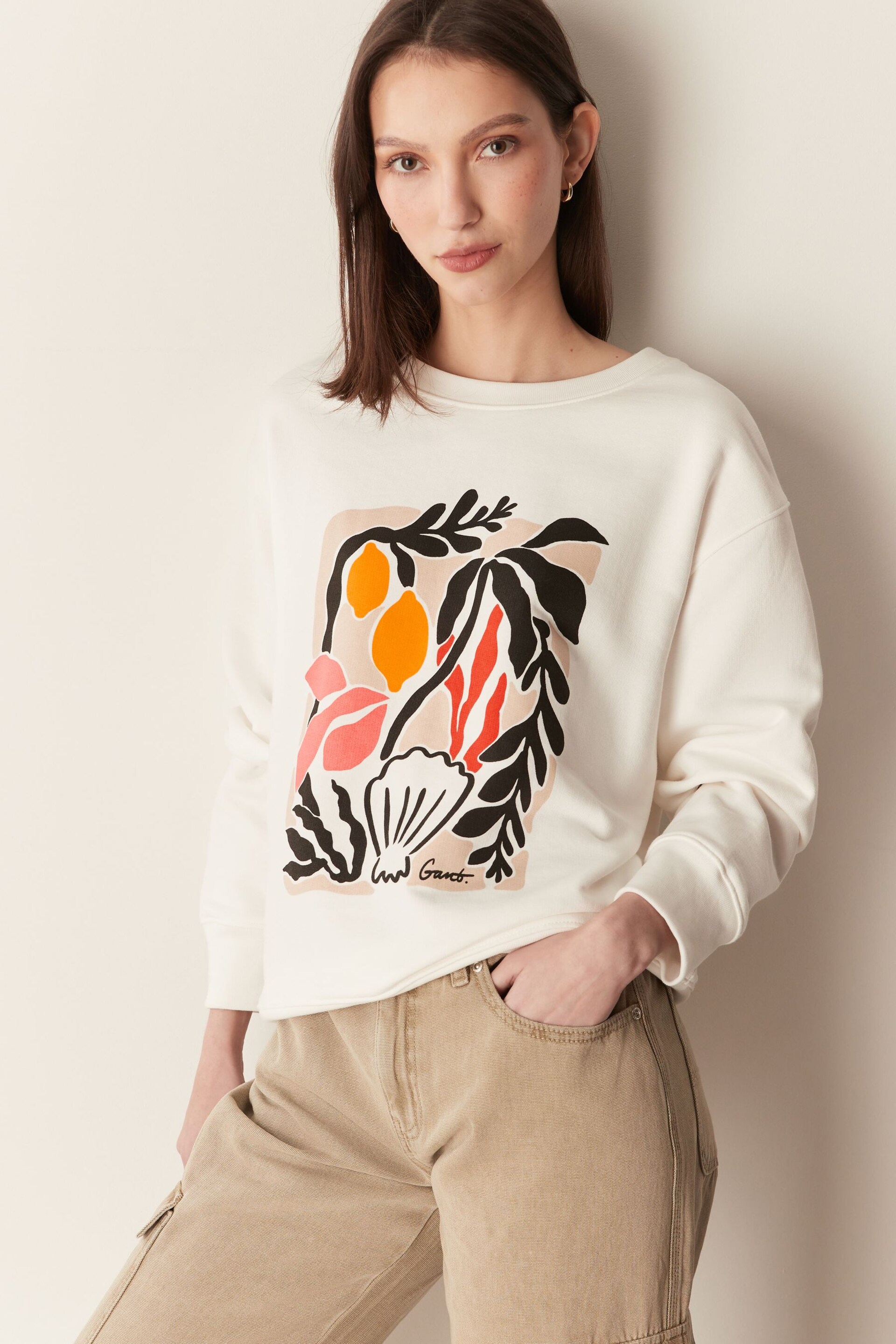 GANT Cream Relaxed Fit Palm Print Sweatshirt - Image 1 of 2