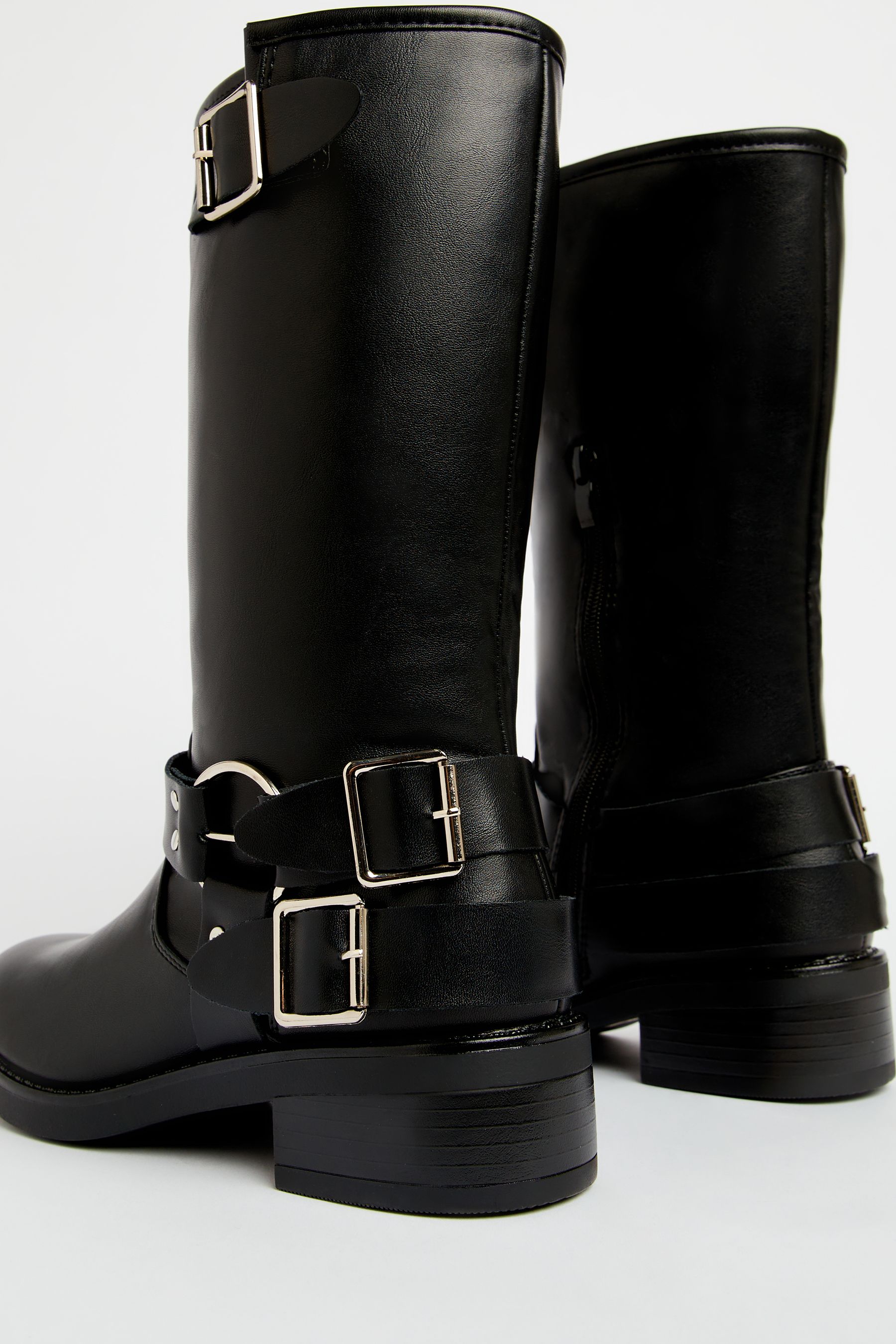 Low calf buckle boots new arrivals