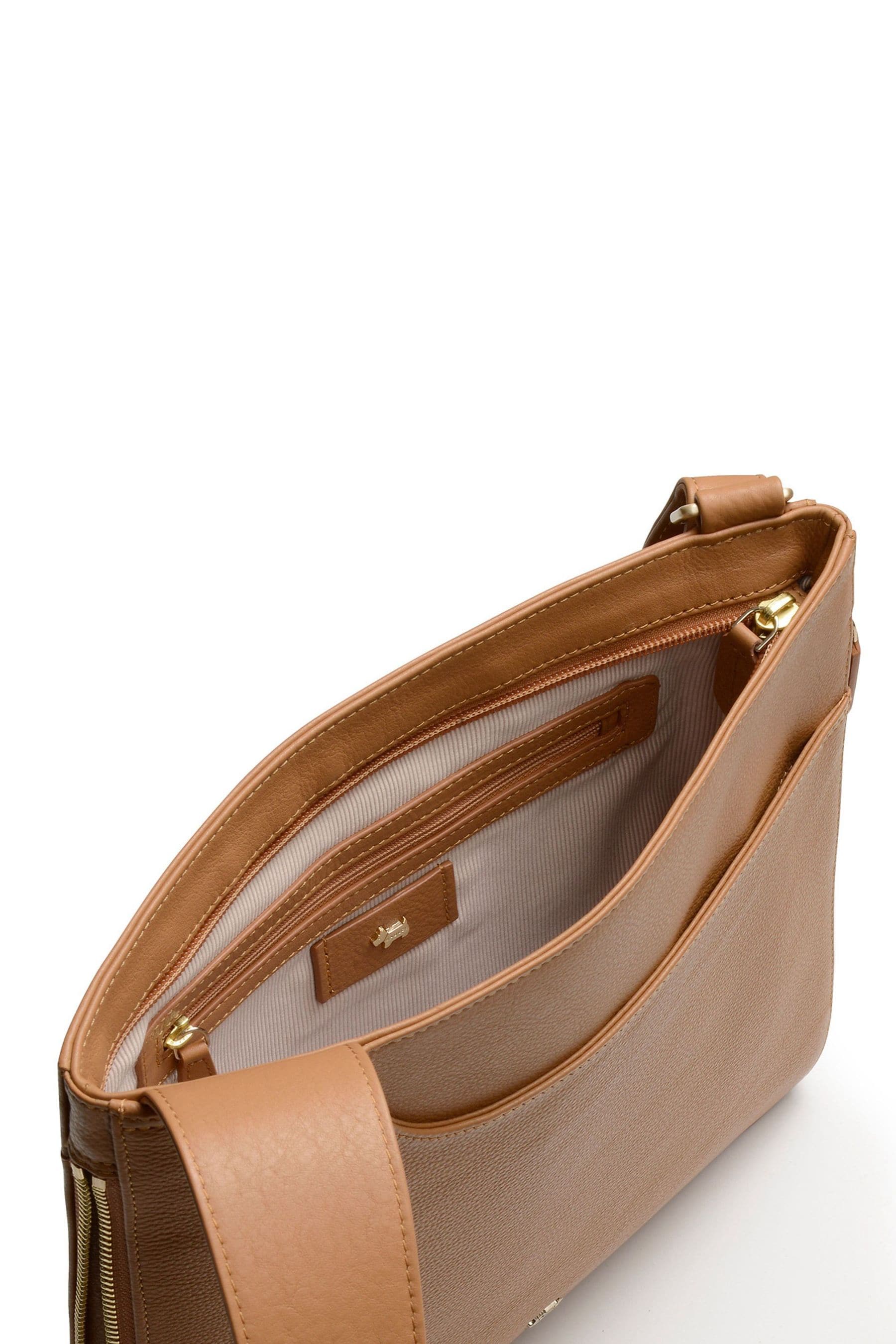 Radley pocket bag hot sale