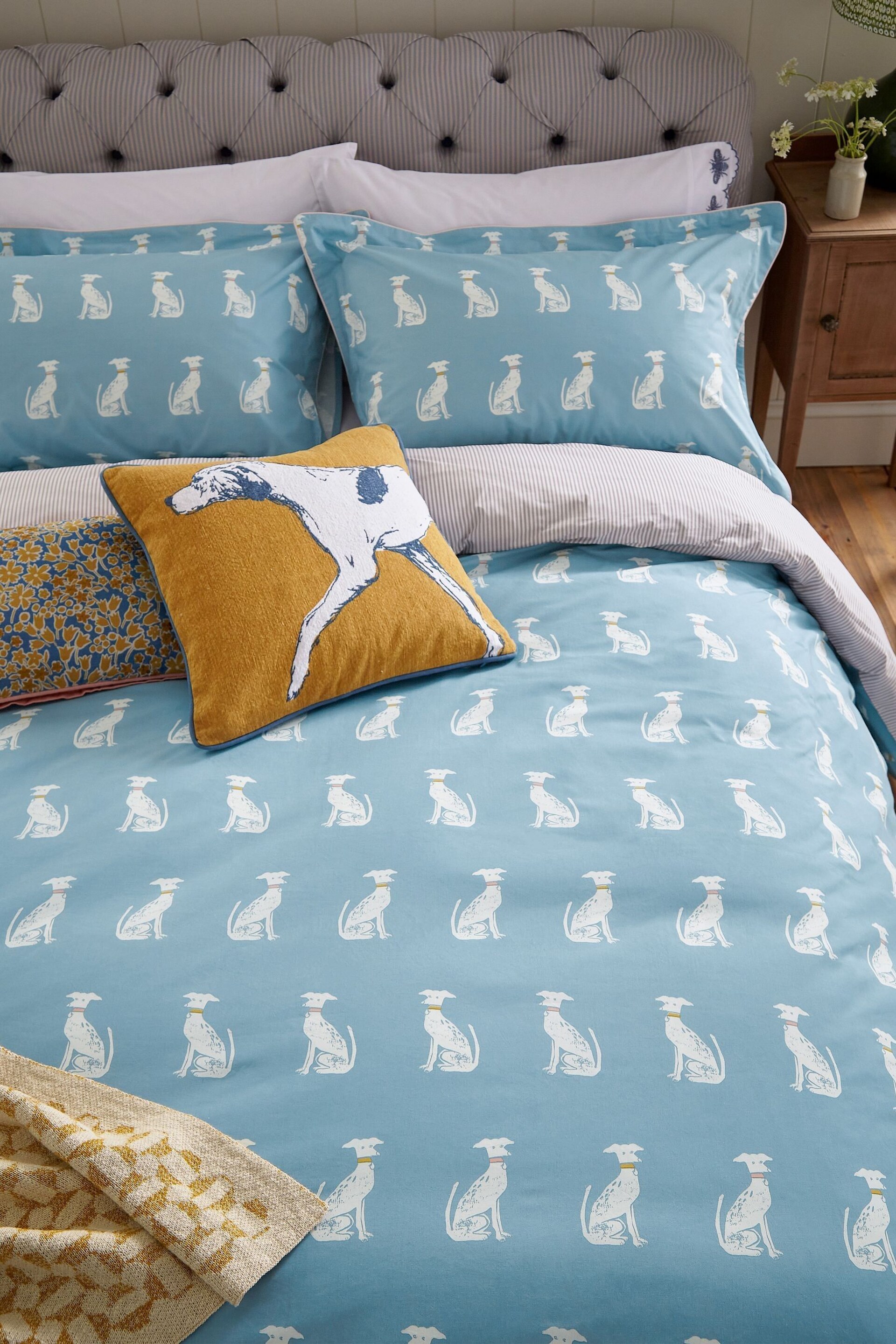 Joules Blue Blockprint Dogs Duvet Cover and Pillowcase Set - Image 3 of 5