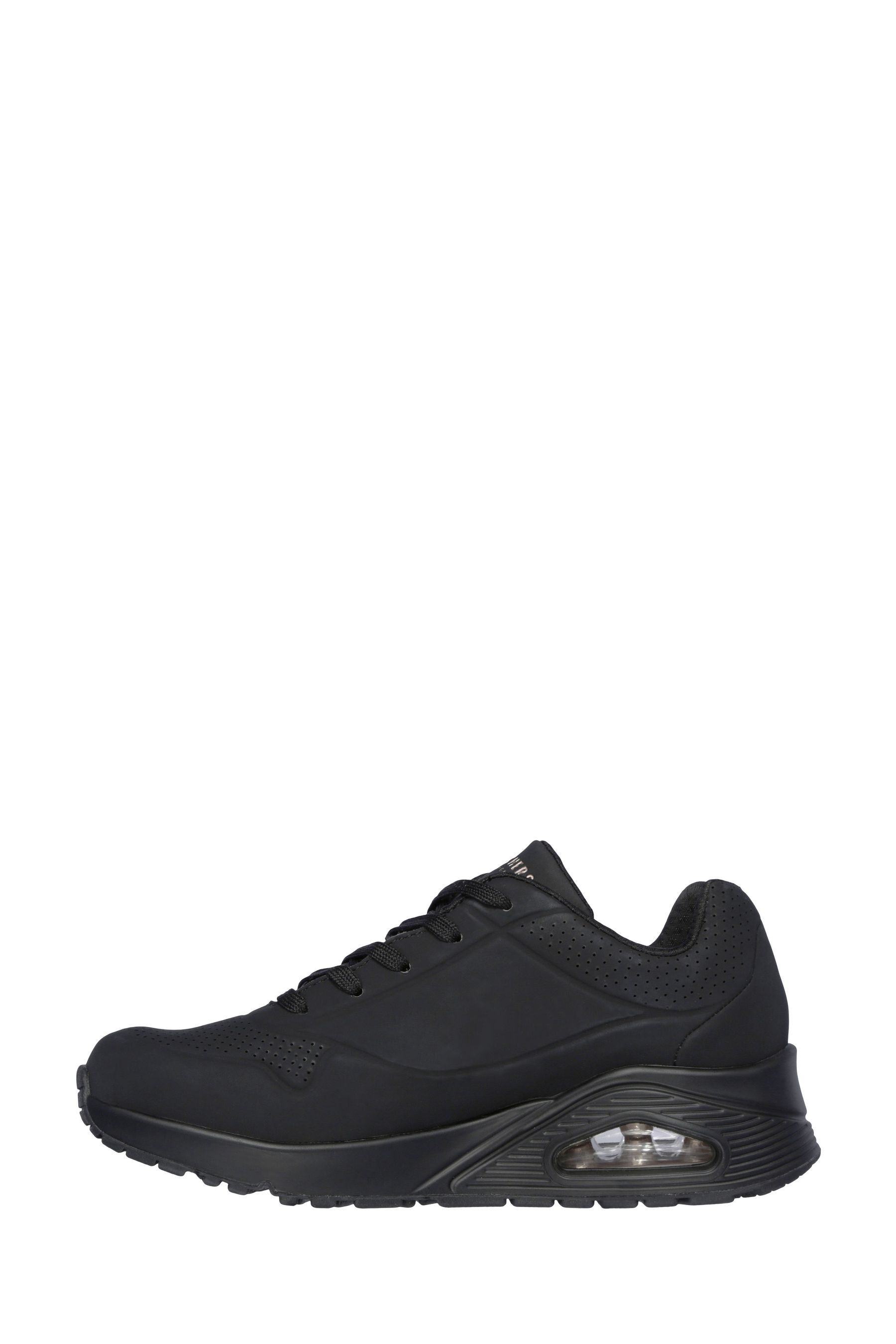 Sketchers black trainers top