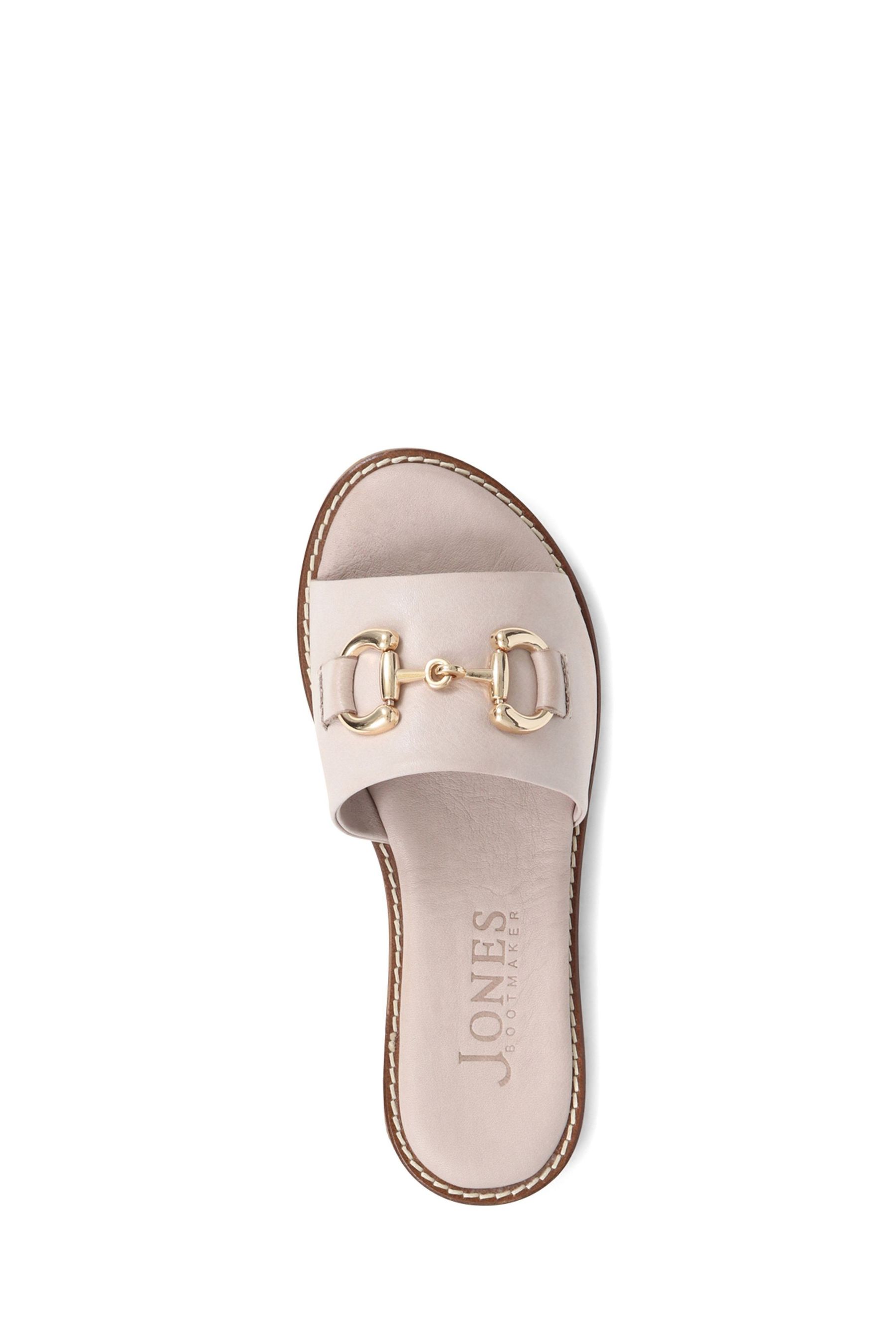 Gucci discount fringe sandals