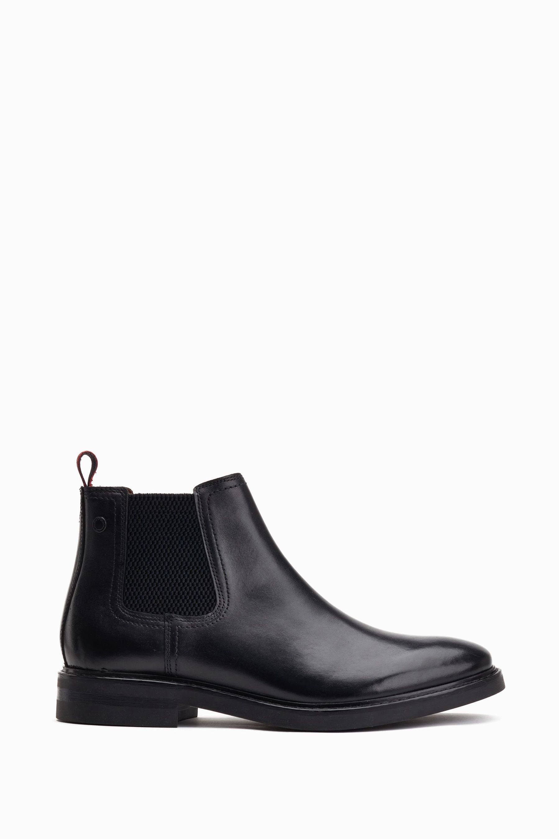 Base london chelsea boots 2025