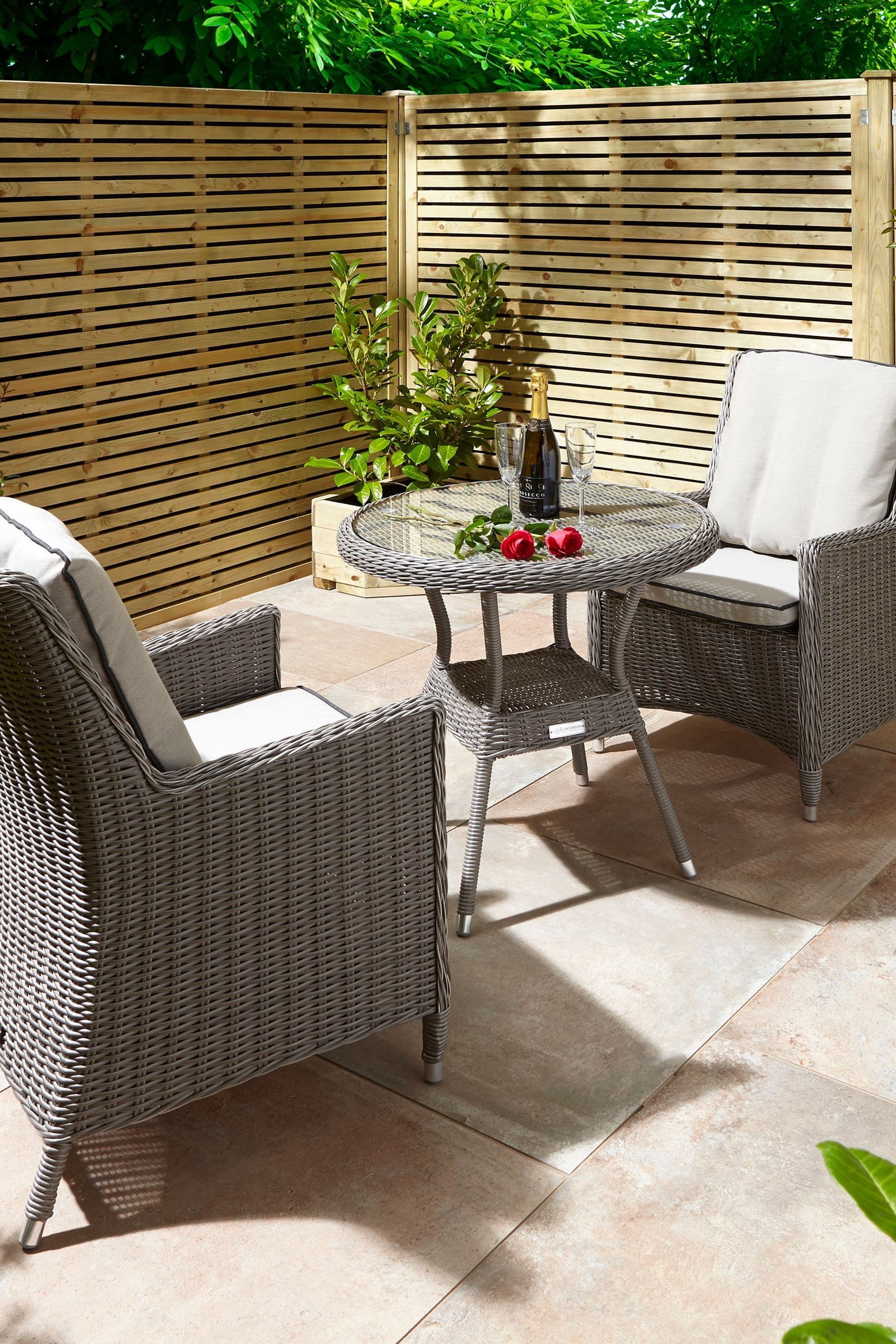 Rowlinson rattan top