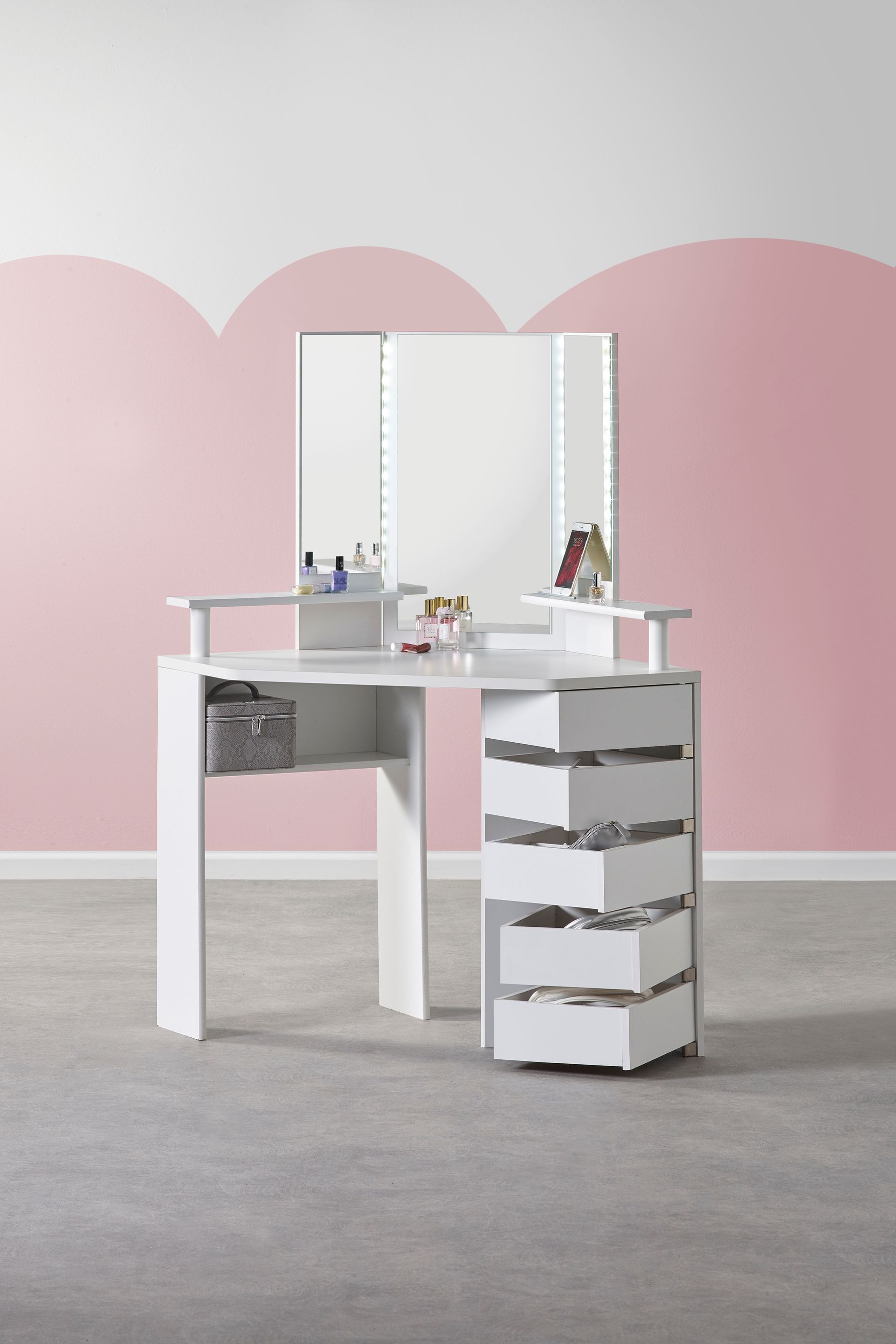 Parisot corner hotsell vanity dresser