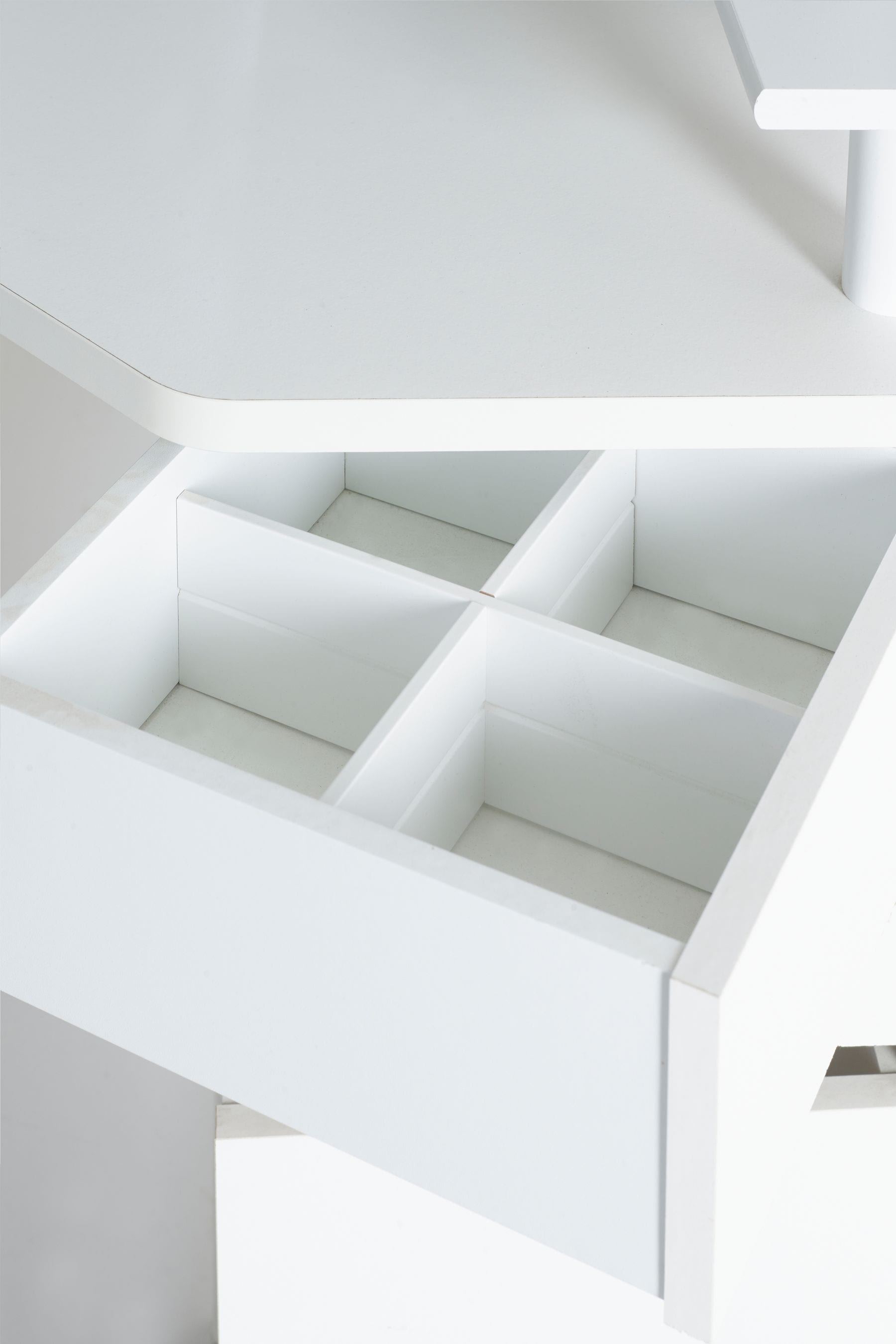 Parisot corner vanity dresser clearance