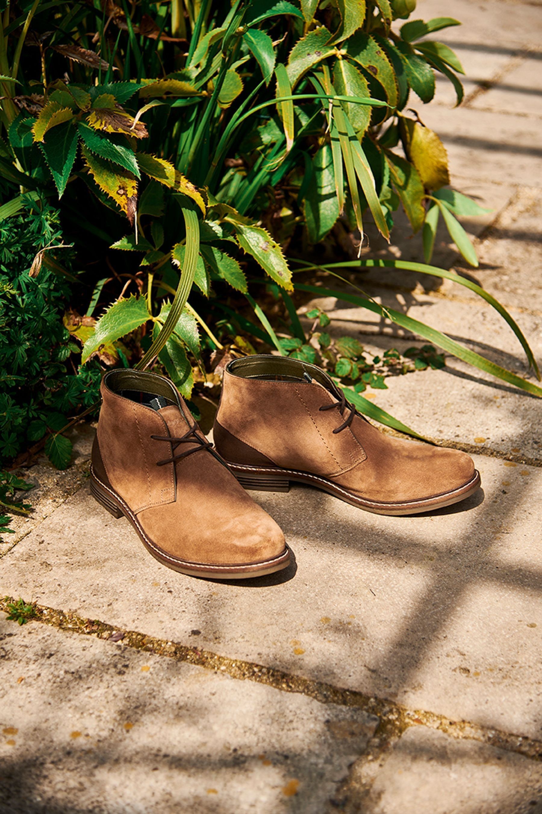 Sand chukka clearance