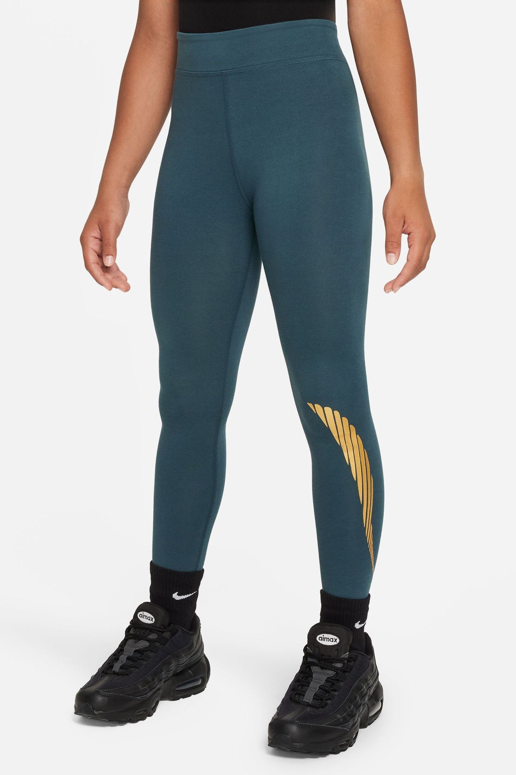 Green 2024 nike tights