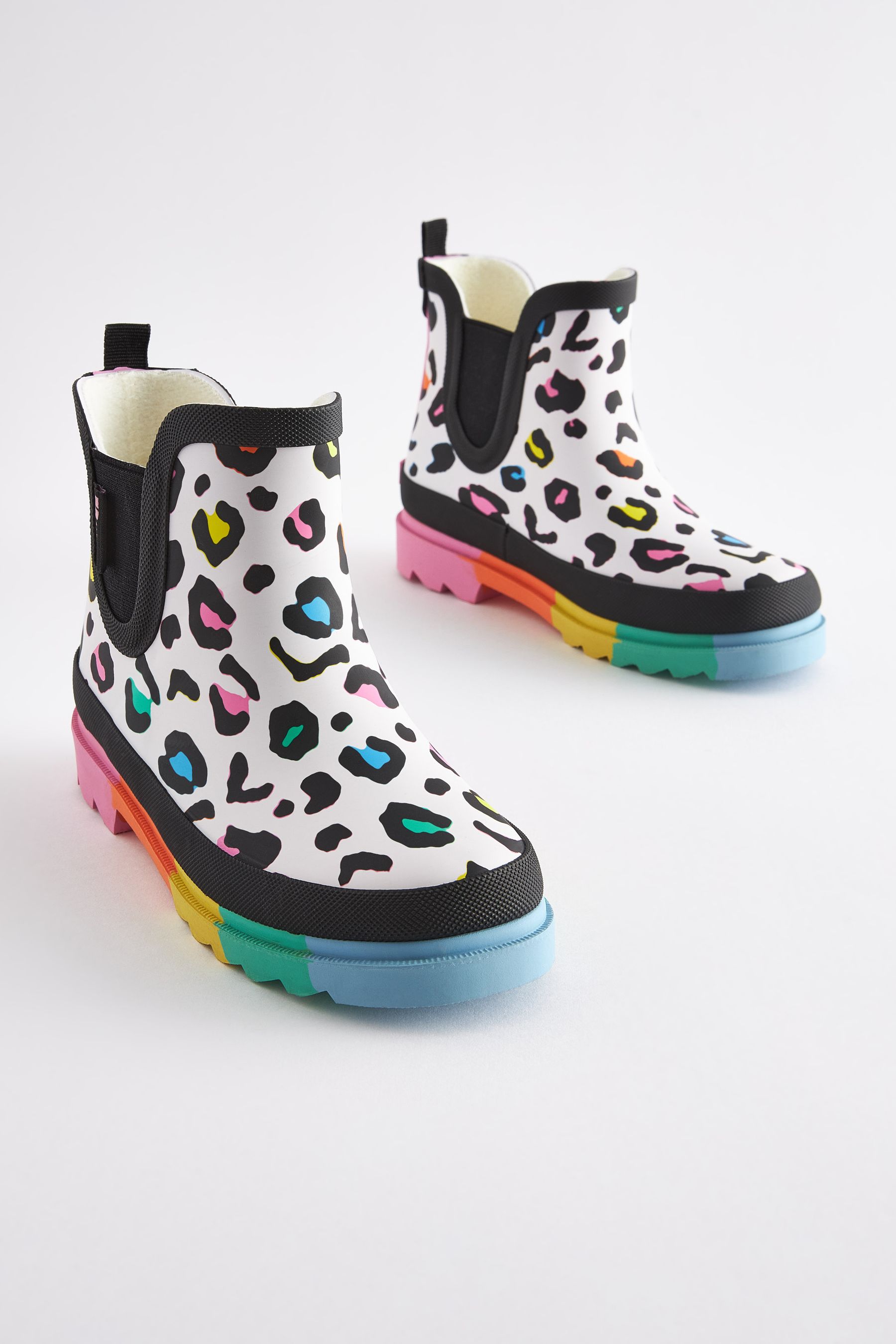 Leopard print ankle wellies top