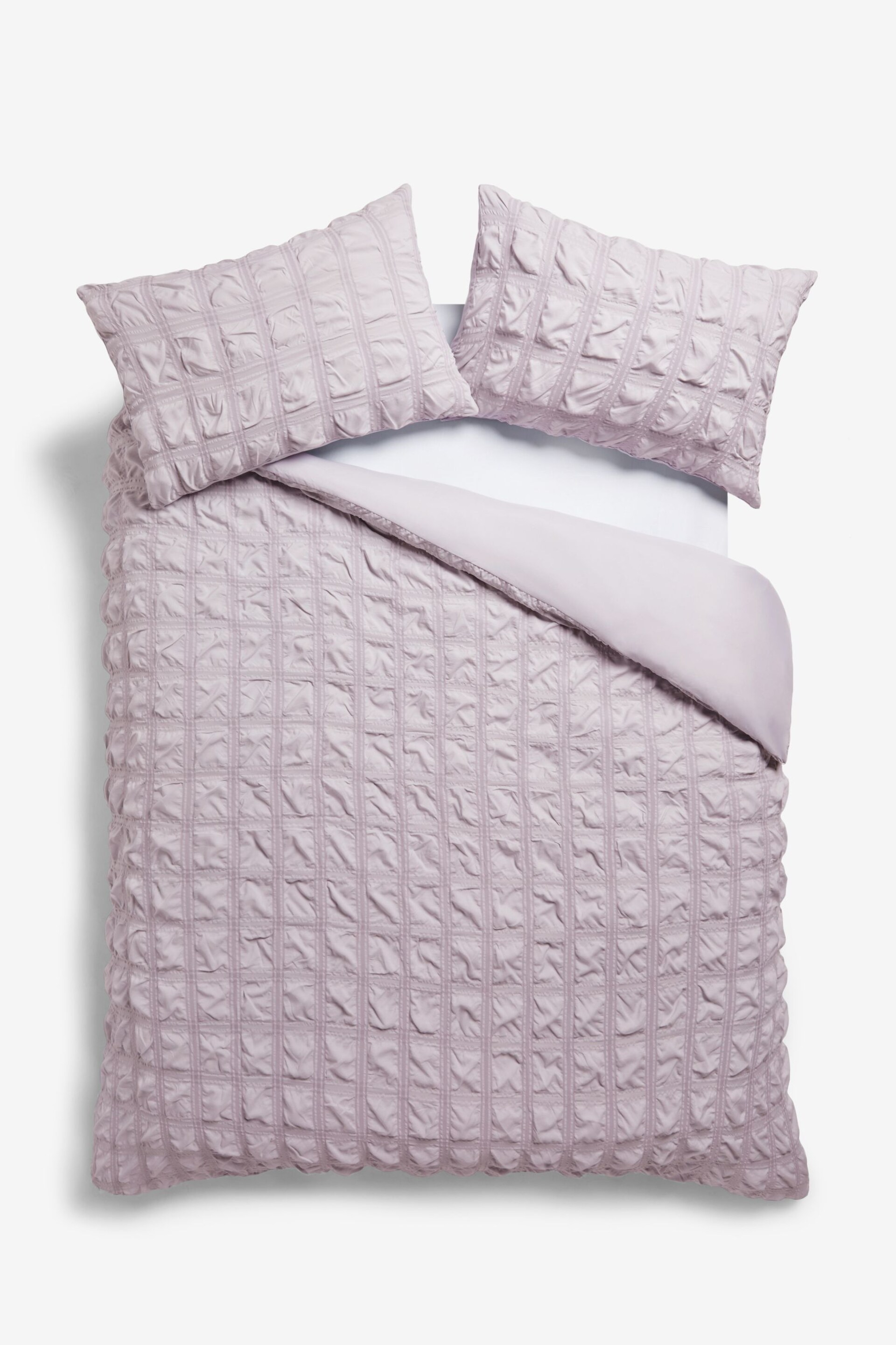 Lilac Purple Seersucker Supersoft Textured Duvet Cover and Pillowcase Set - Image 4 of 5