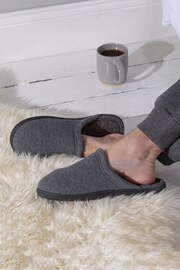 Totes Grey Mens Waffle Mule Slippers - Image 2 of 5