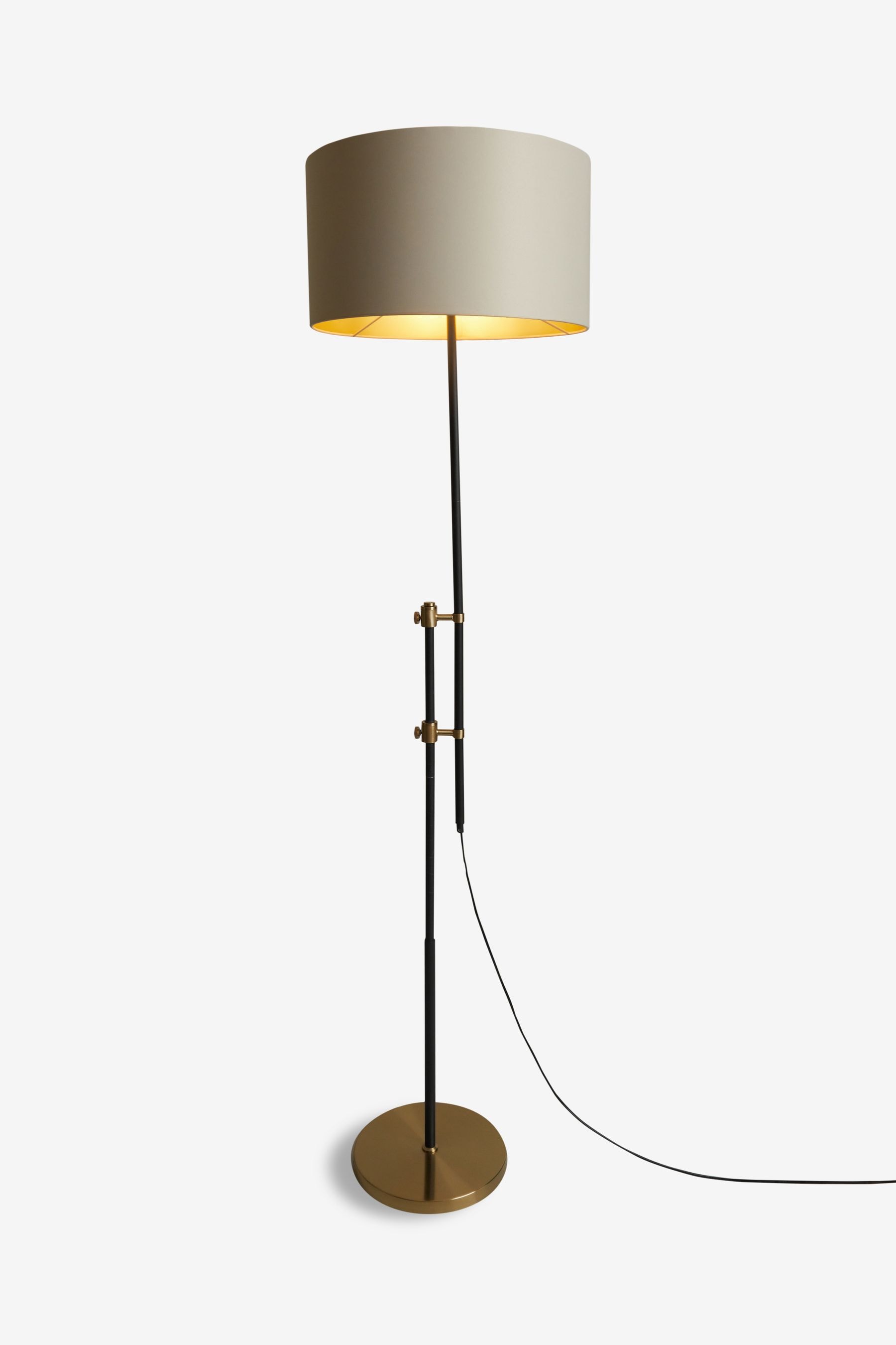 Telescoping adjustable store floor lamp