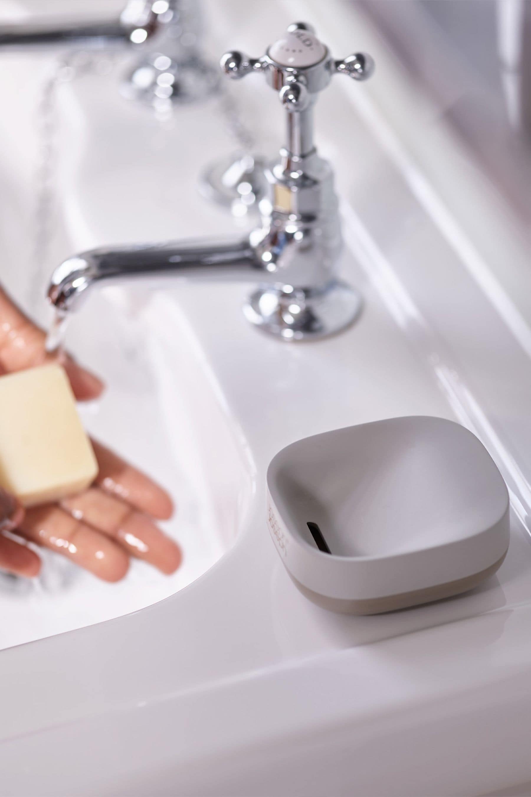 Joseph joseph compact soap dish 2025