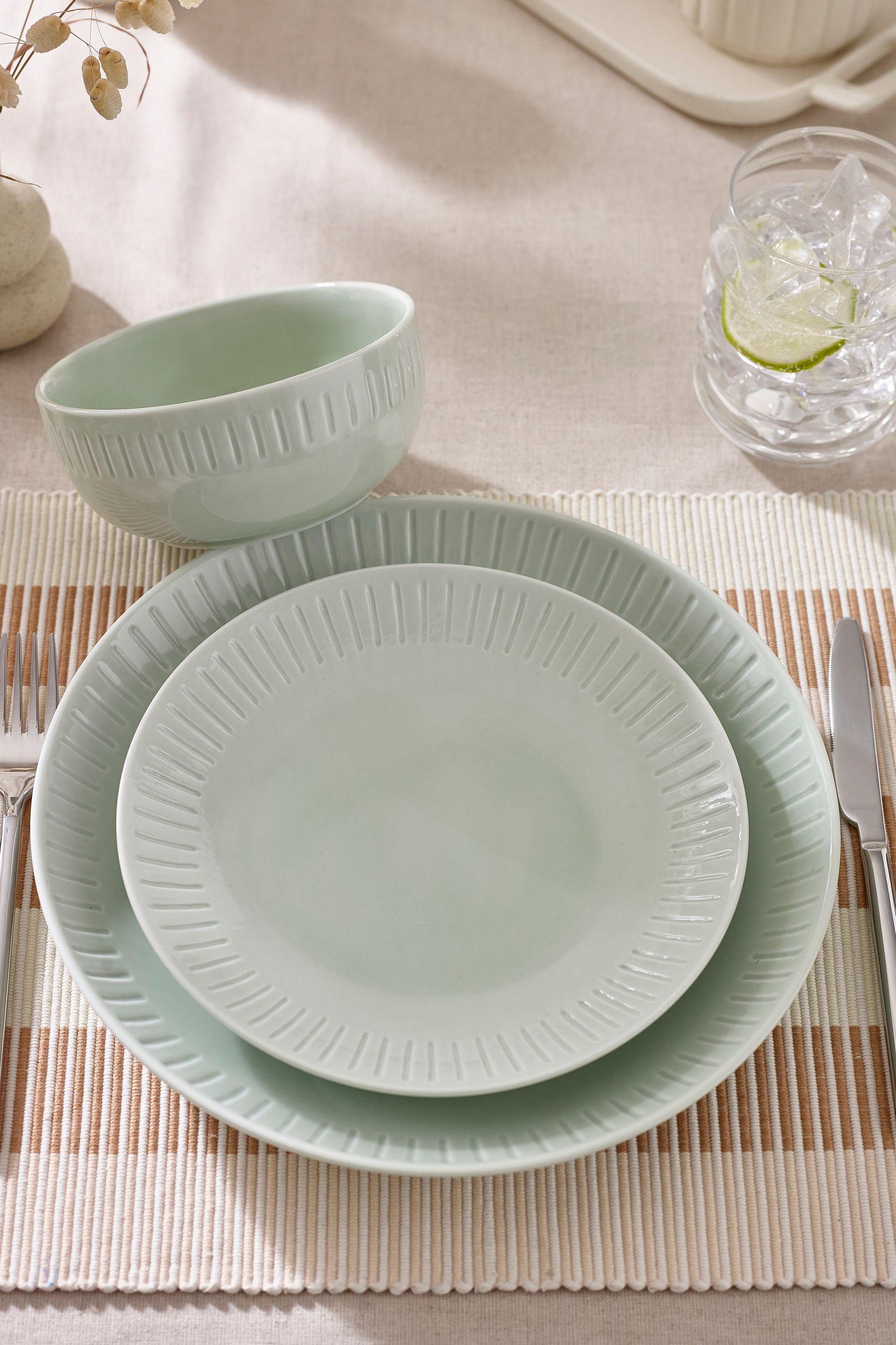 Mint green dinnerware discount