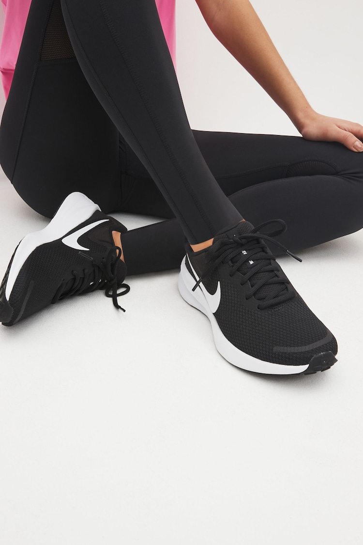 Nike Black/White Revolution 7 Road Running Trainers - Image 1 of 10