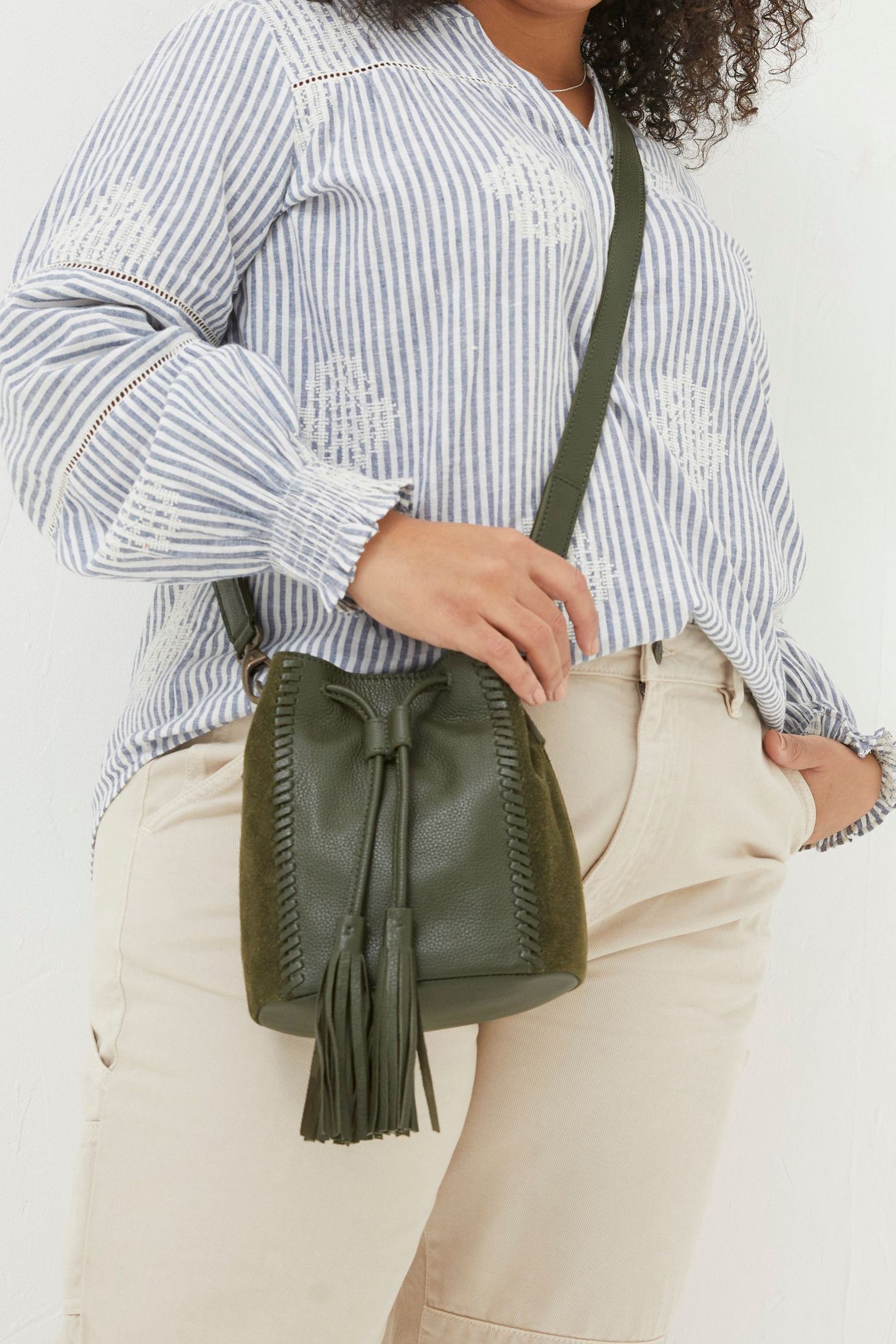 Bucket mini bag hot sale