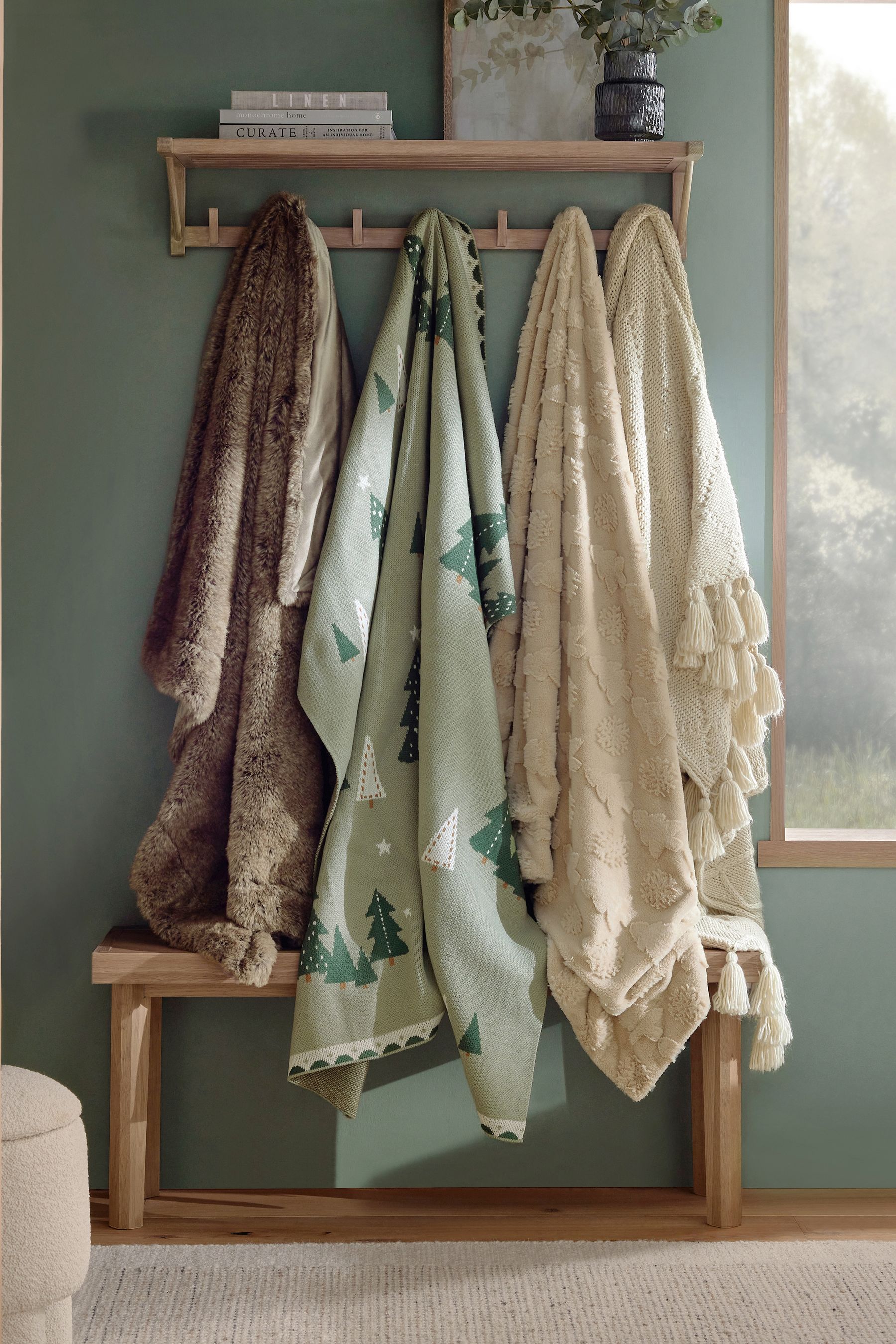 Chunky natural throw 2025