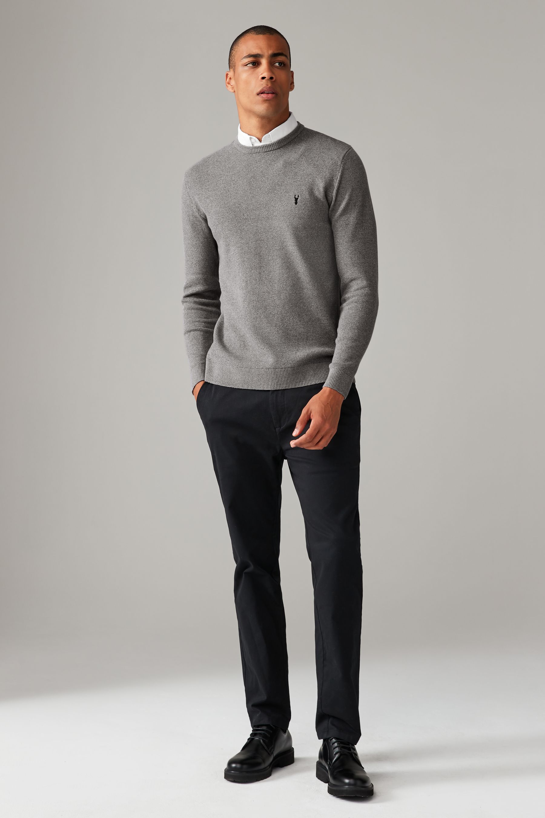 Light grey crew neck 2025