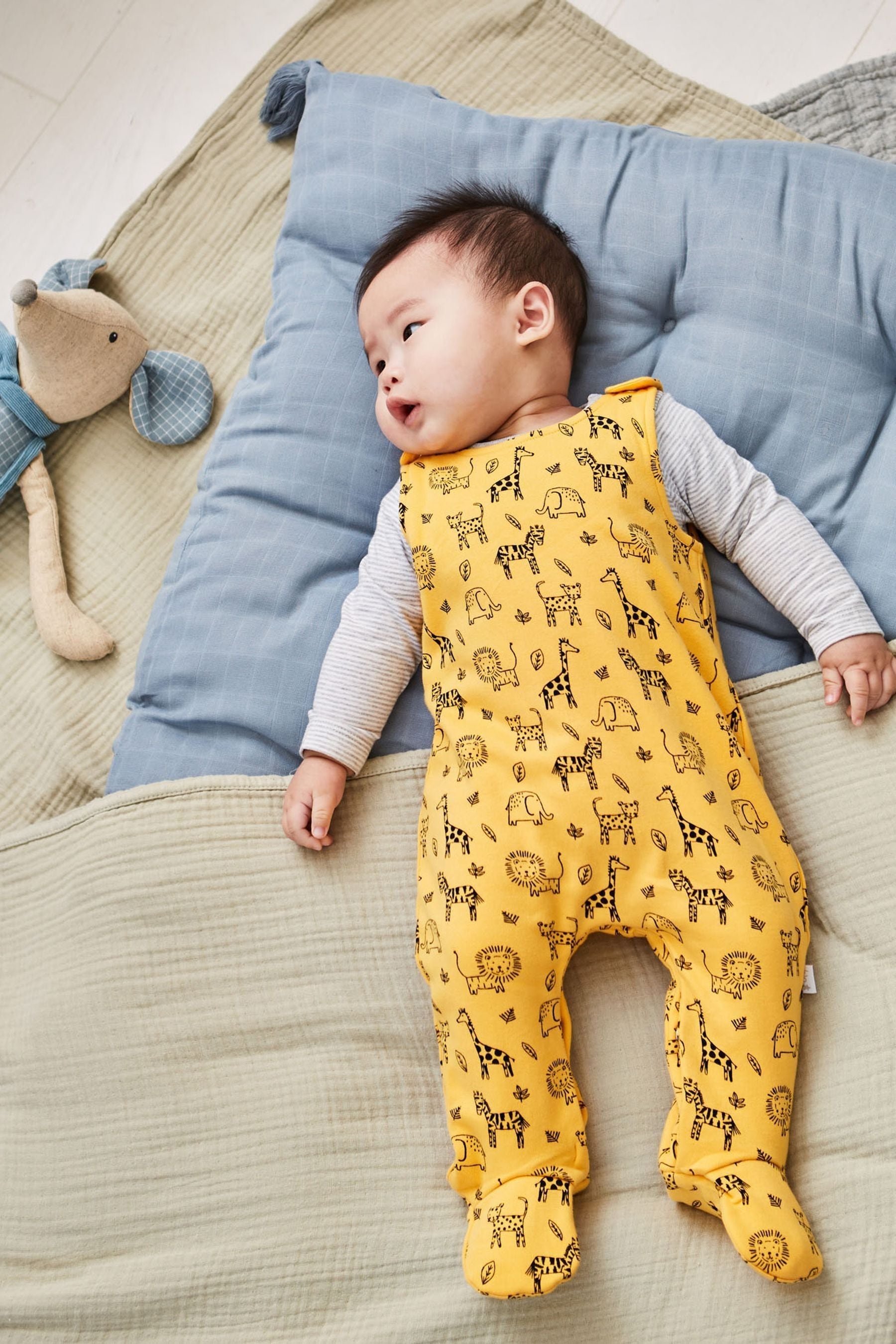 Mustard dungarees baby 2025