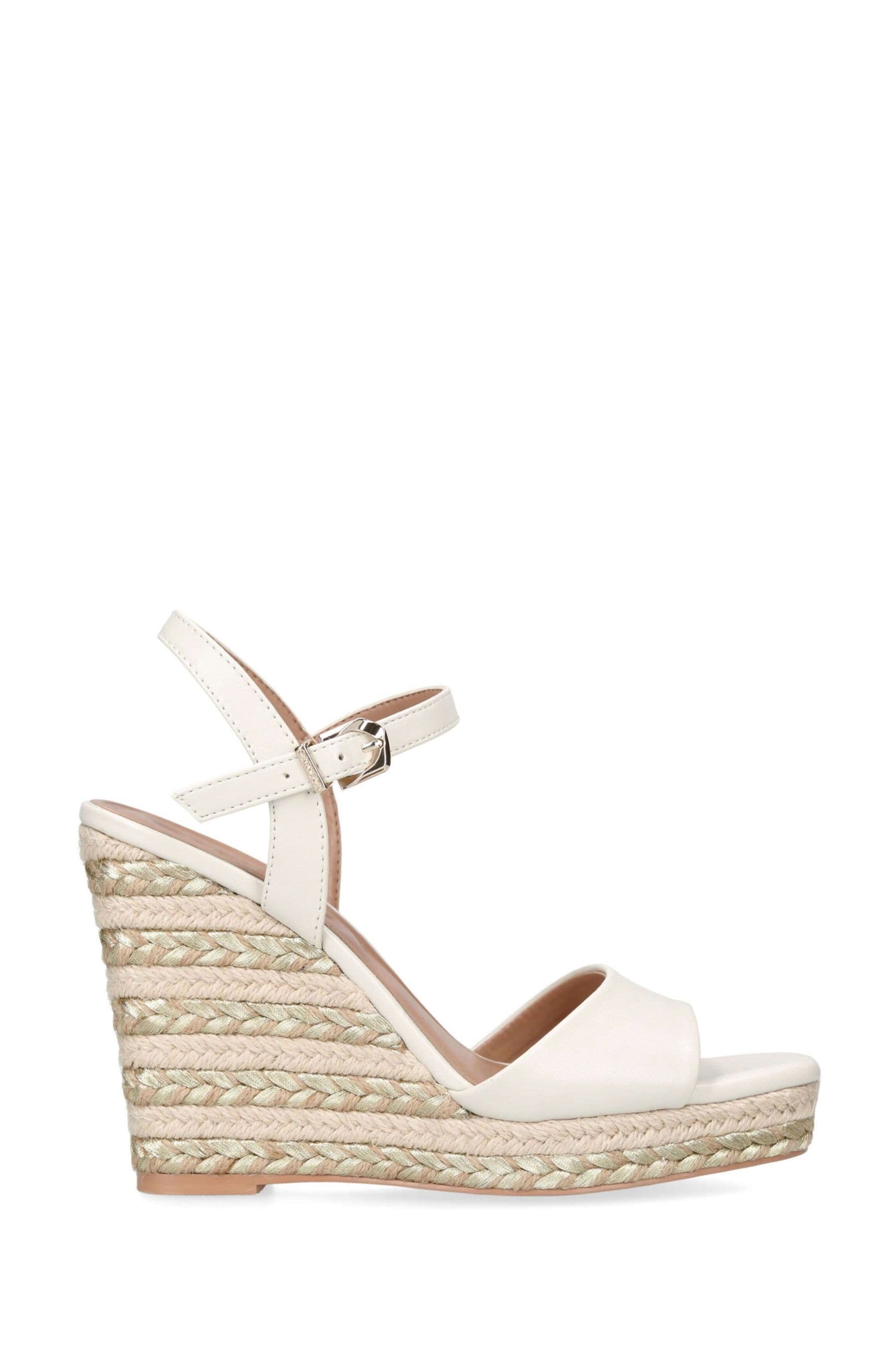Carvela kream sandals top