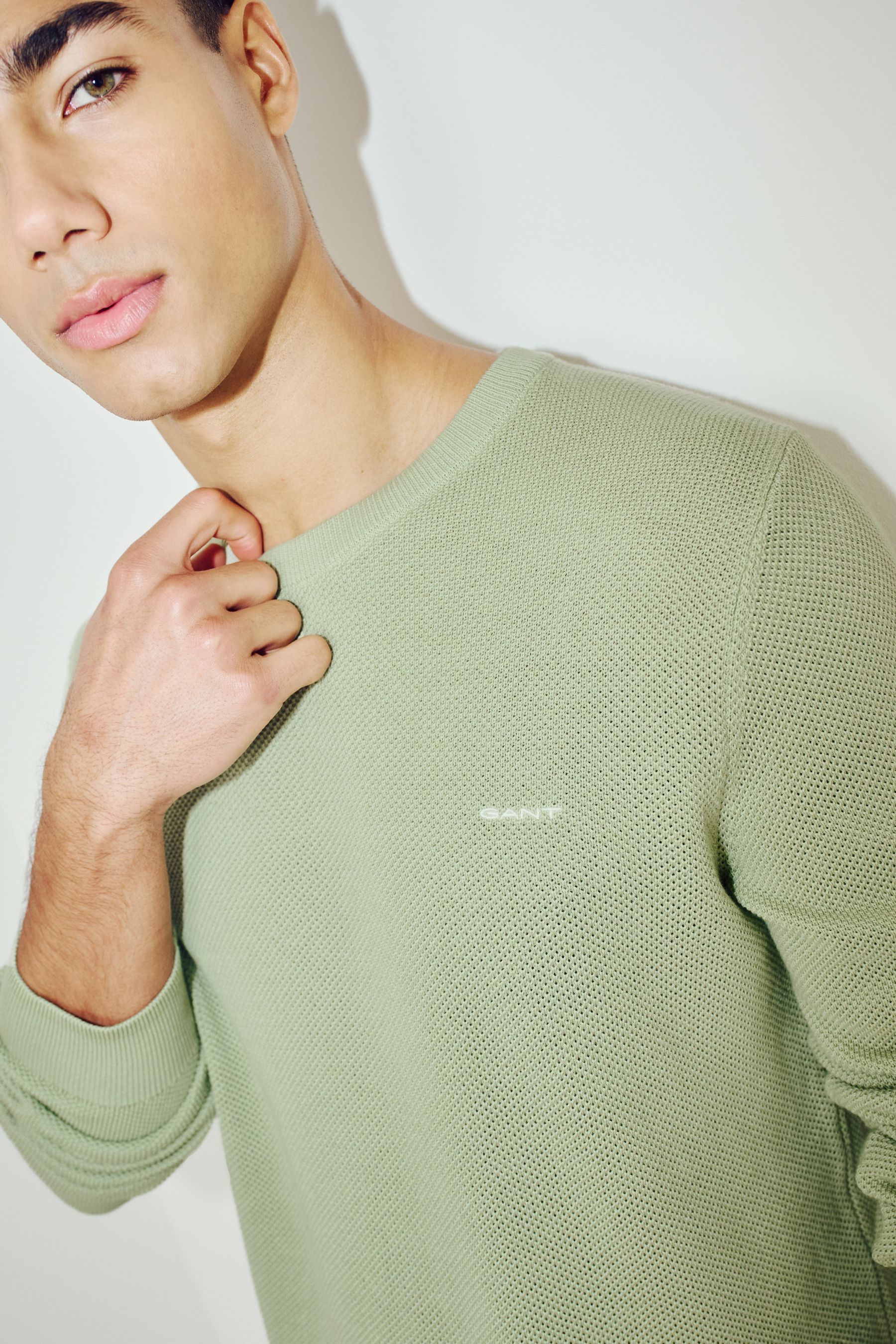 Gant lightweight cotton crew neck jumper cheap