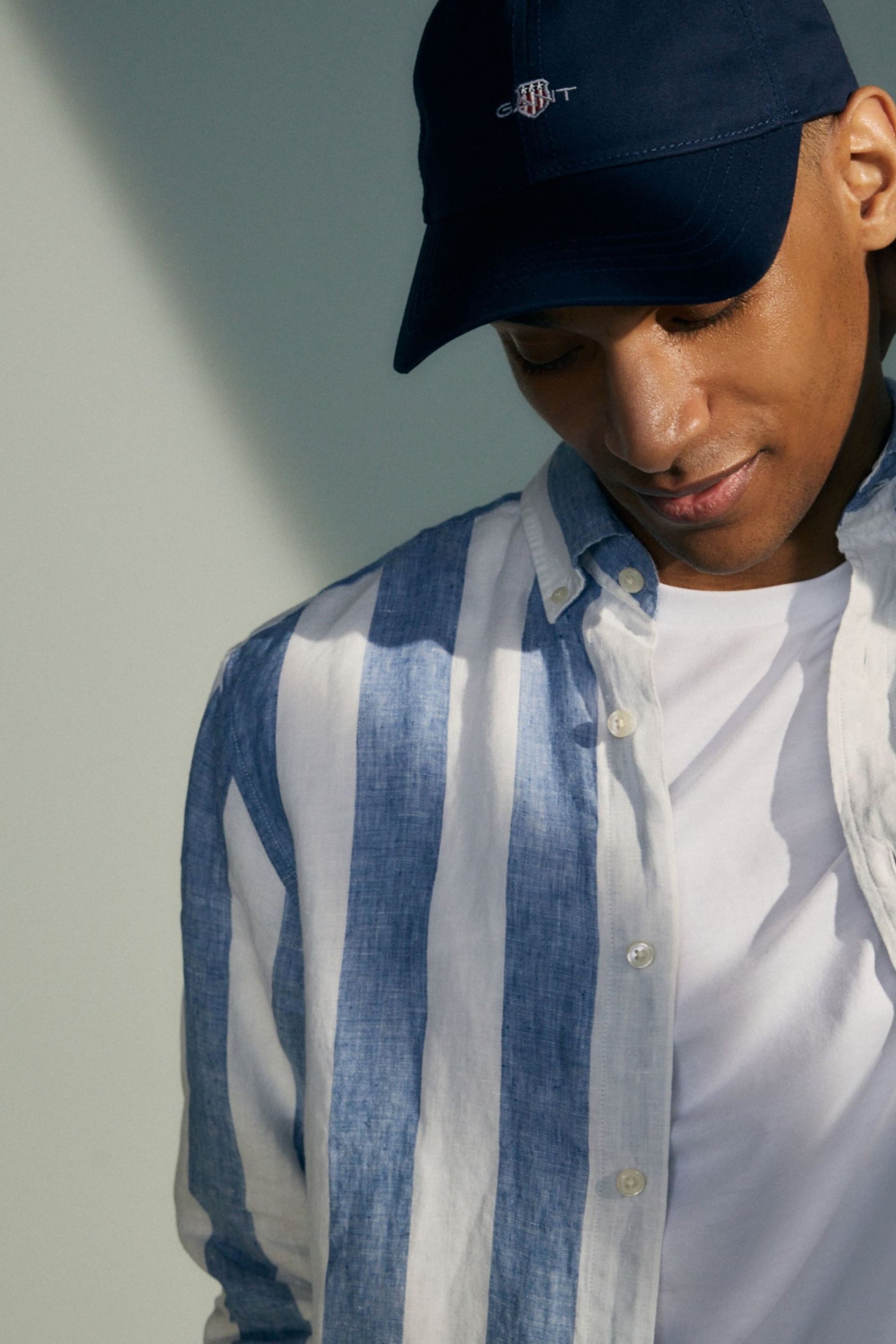 GANT Blue Regular Fit Bold Striped Linen Shirt - Image 4 of 10