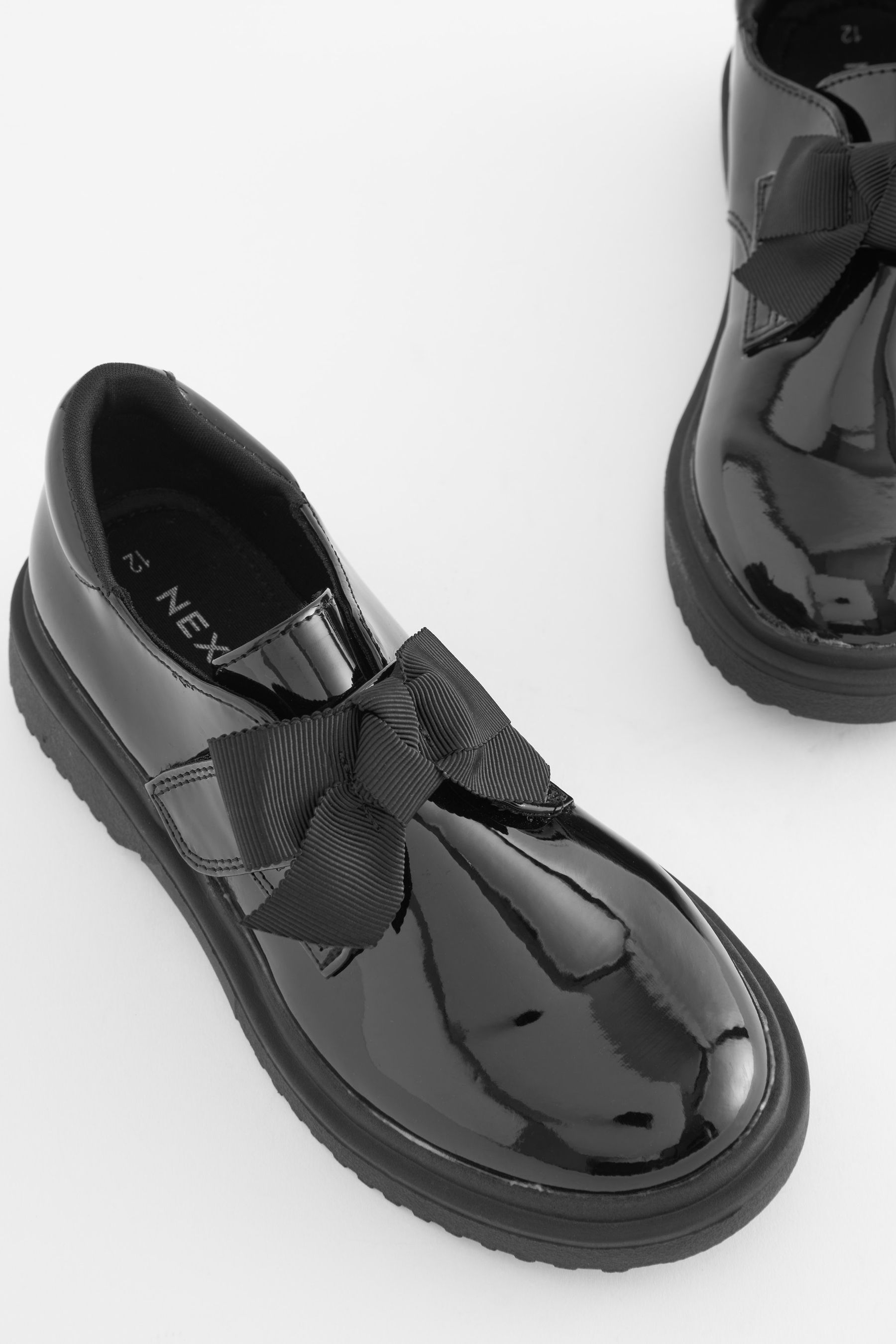 Patent bow shoes 2025