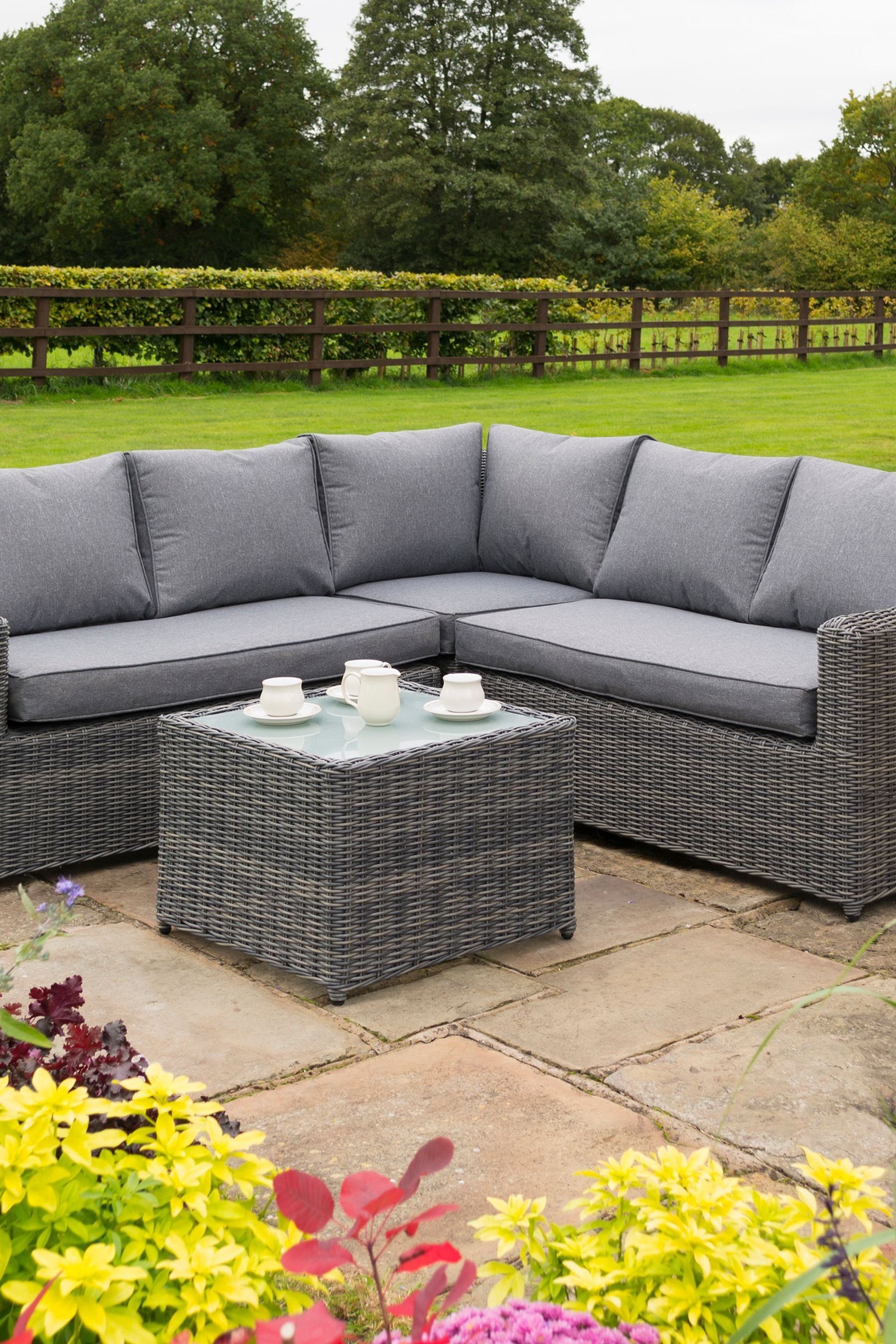 Rattan effect corner sofa deals garden