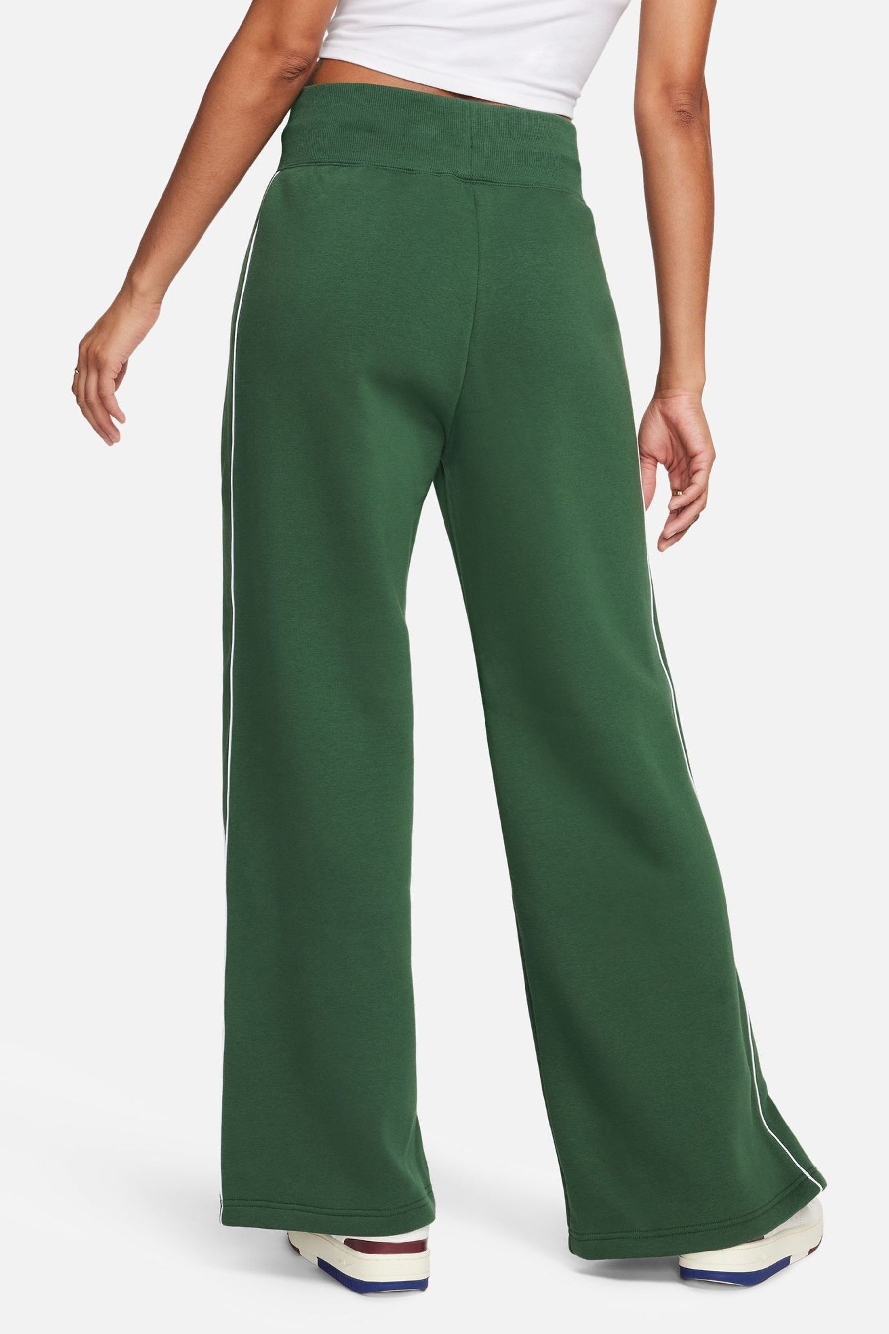 Nike joggers with side stripe top