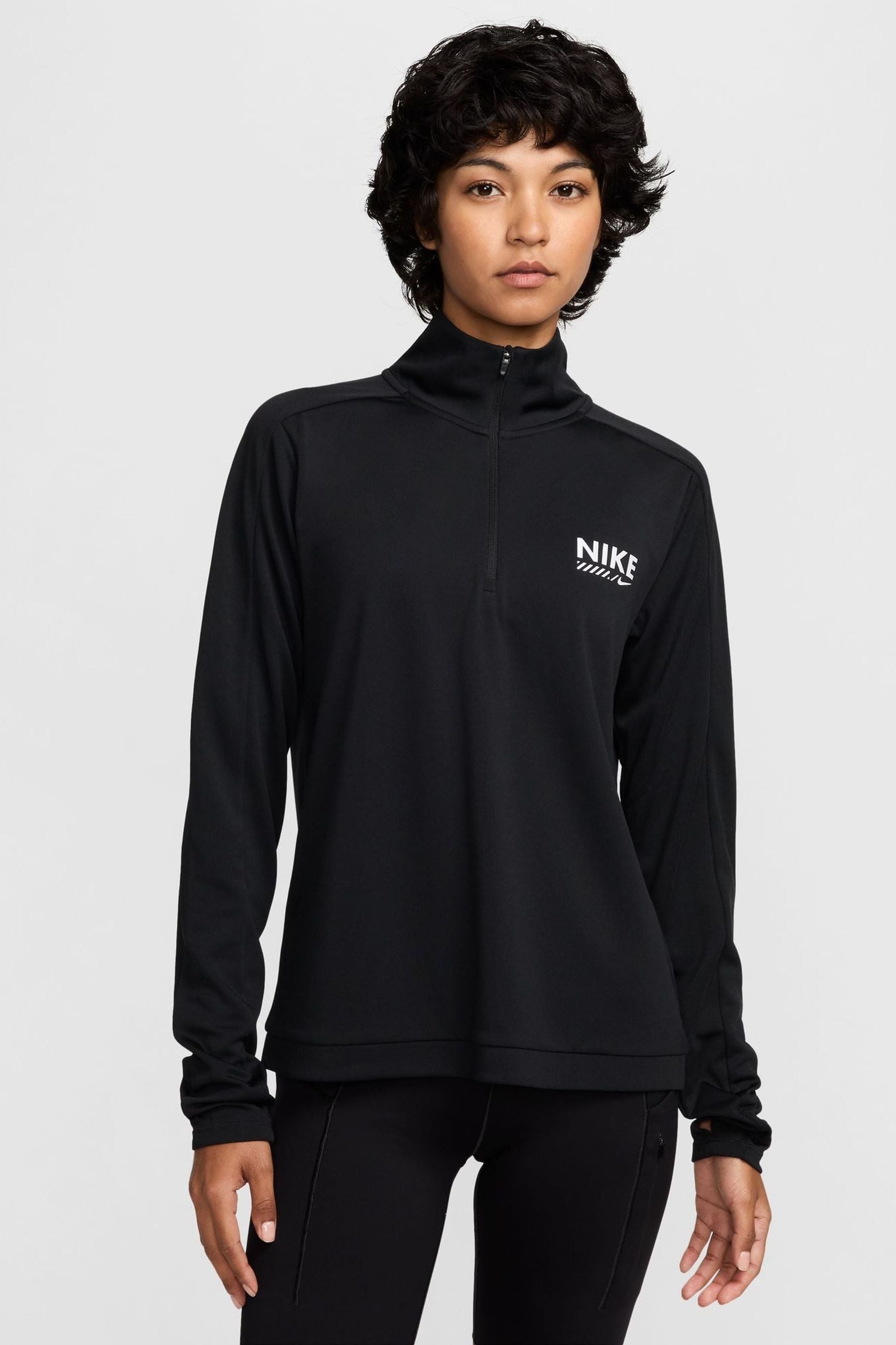 Black nike easy run top cheap