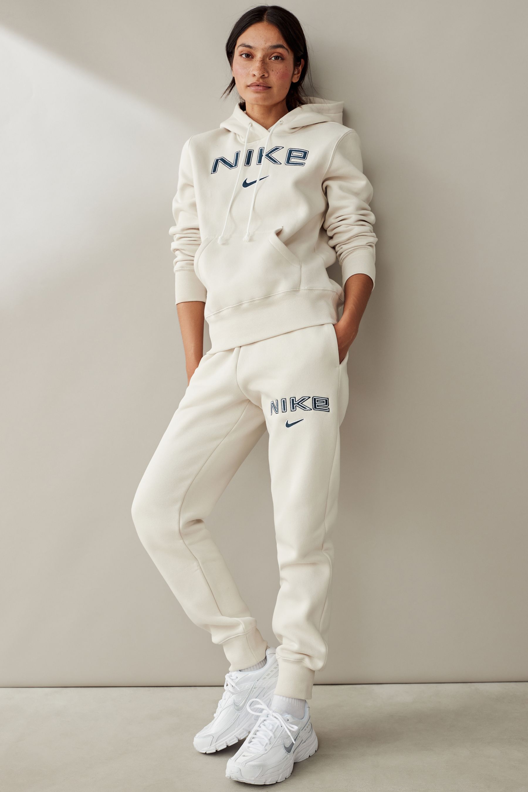 Oatmeal nike sweatpants outlet