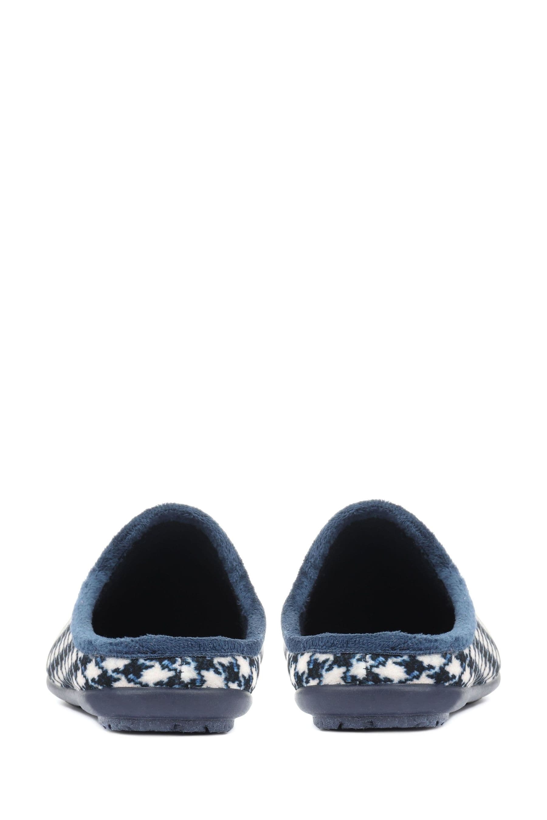 Pavers cat slippers sales