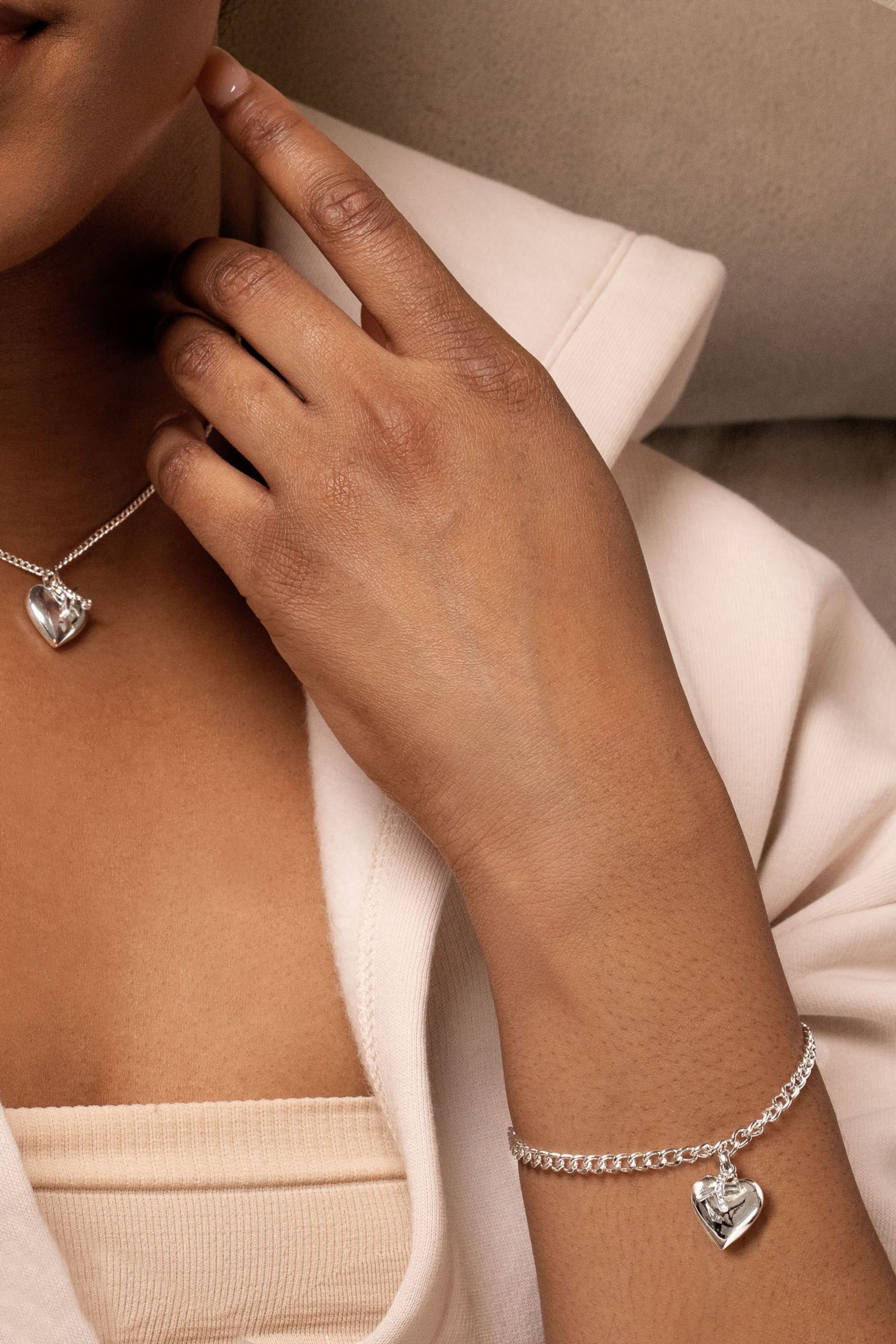 Caramel Jewellery London Silver Chunky 'Cherish' Bracelet - Image 2 of 4