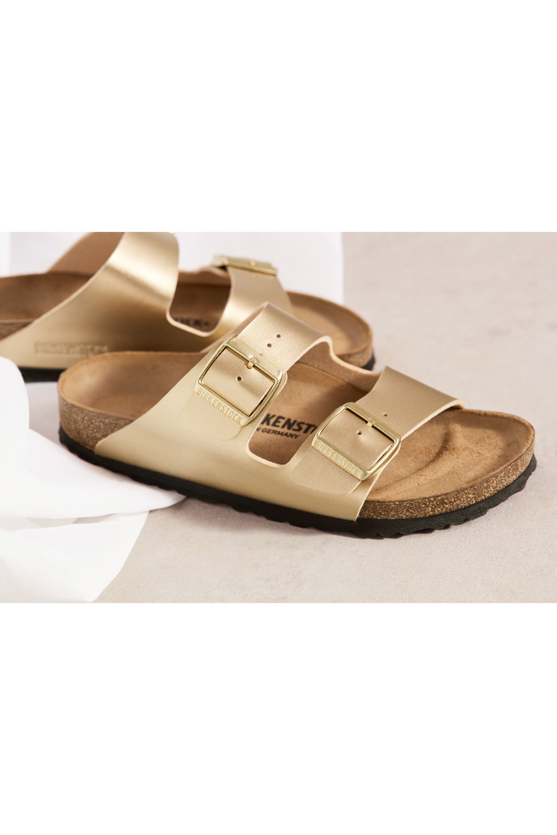 Beige hot sale arizona birkenstocks