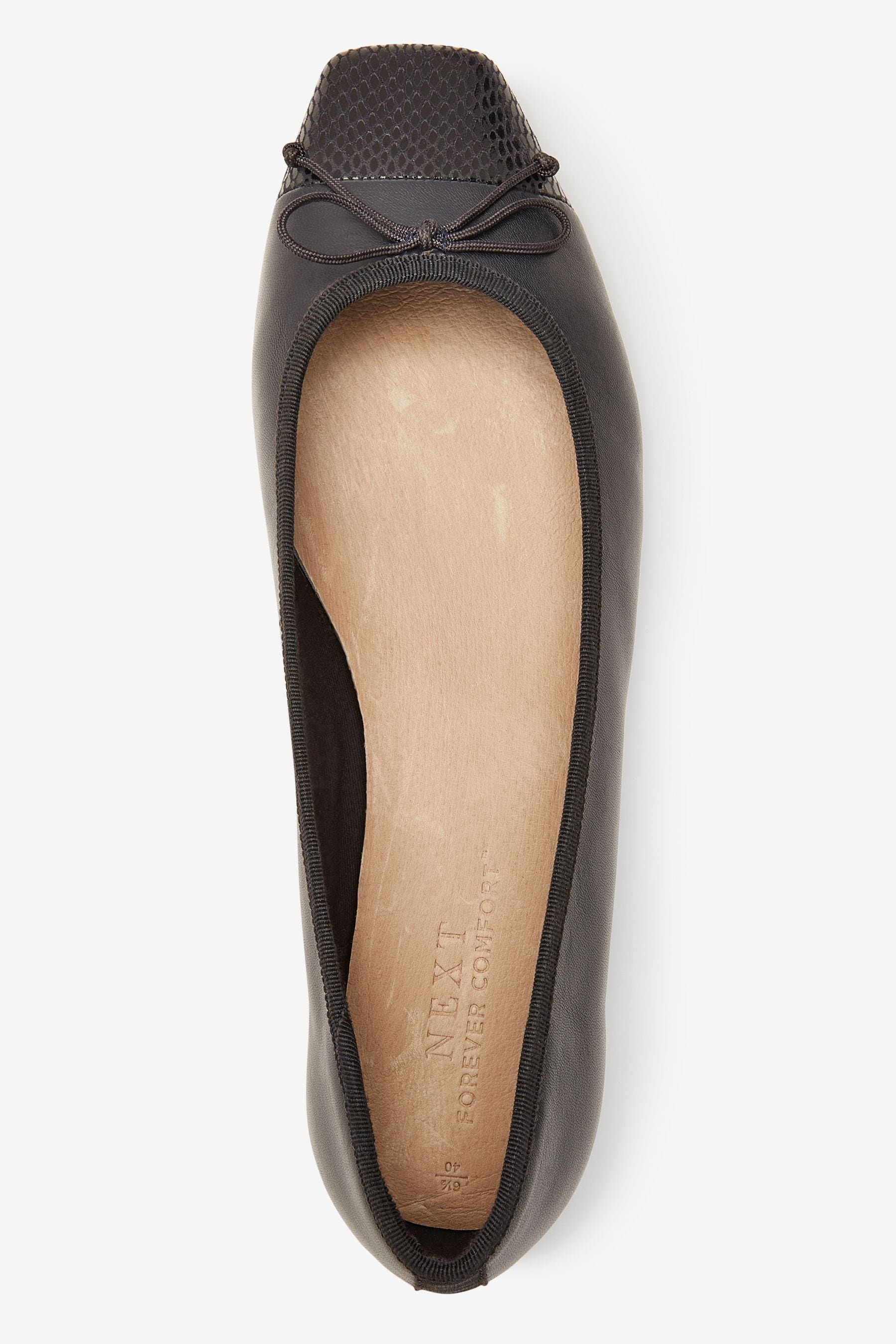Square toe sales ballerina flats