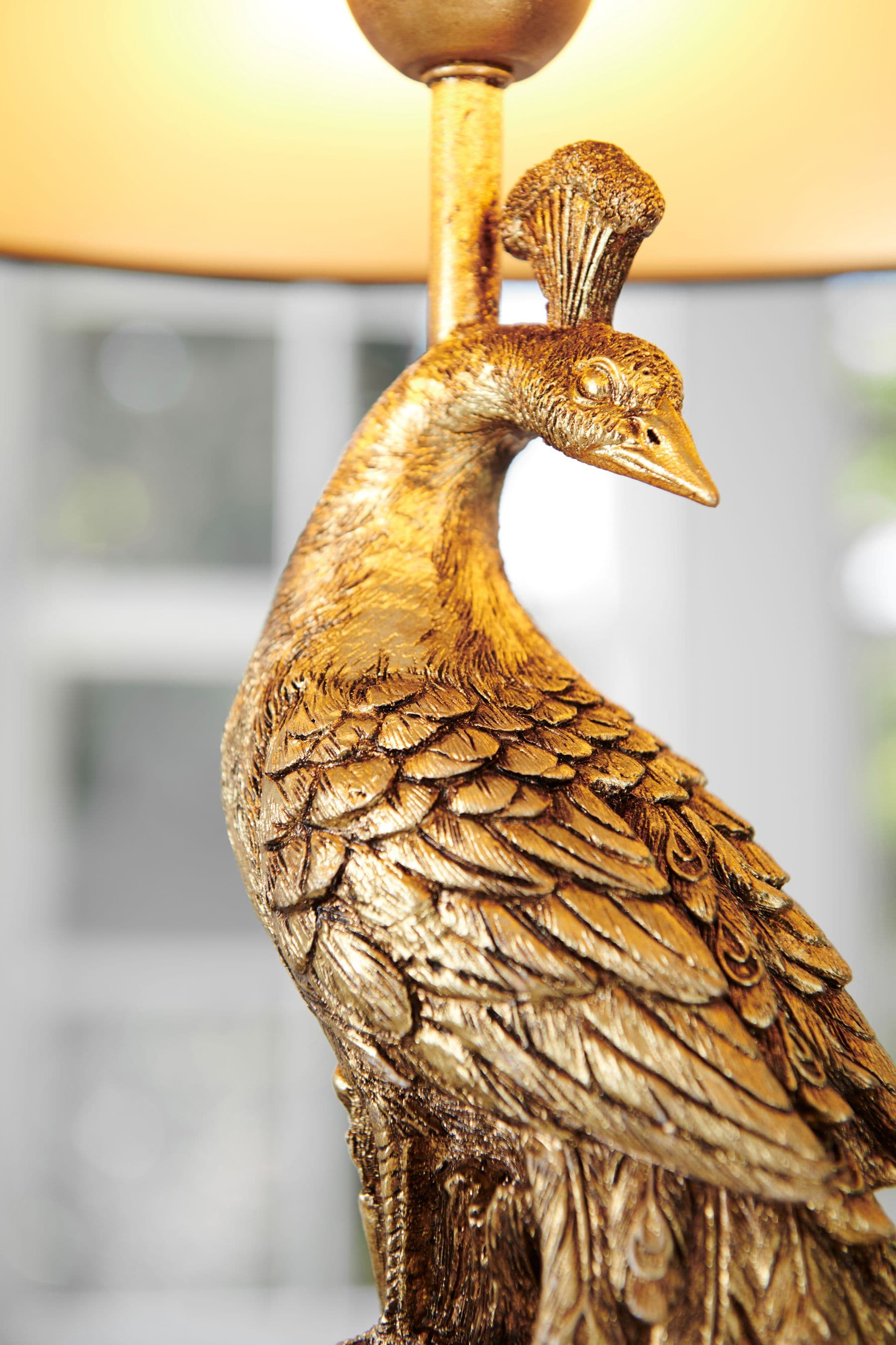 Lamp peacock top
