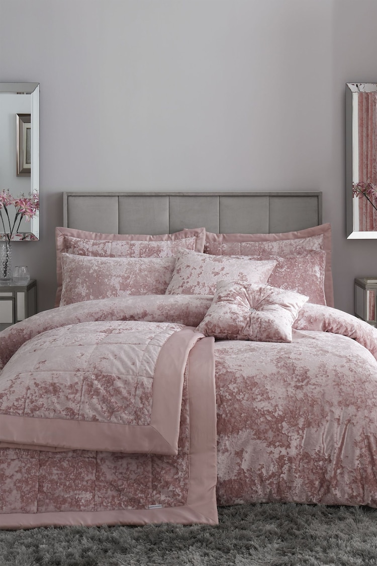 Catherine Lansfield Pink Crushed Velvet Bedspread - Image 1 of 4