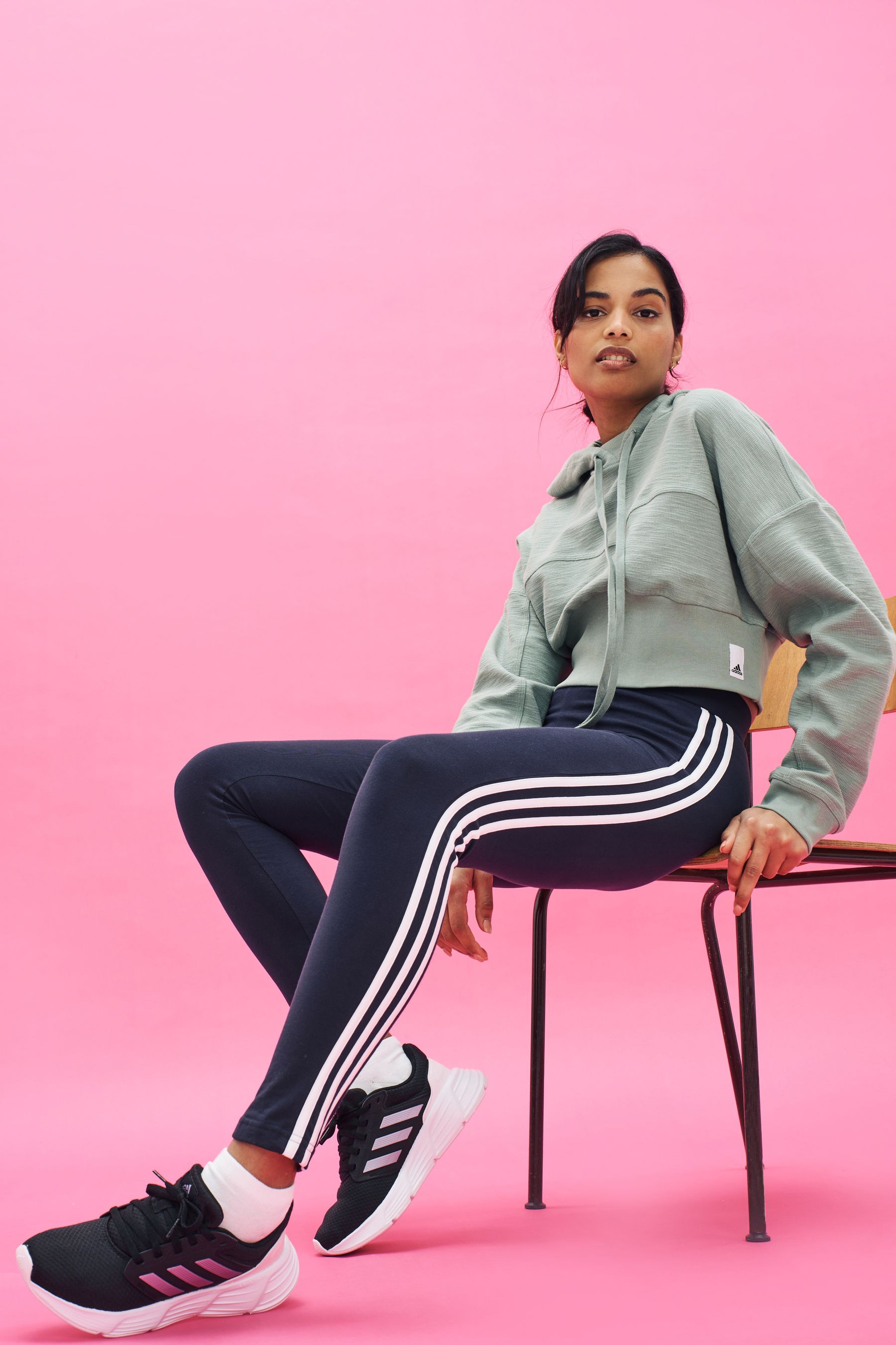 Adidas trefoil store 3 stripe leggings