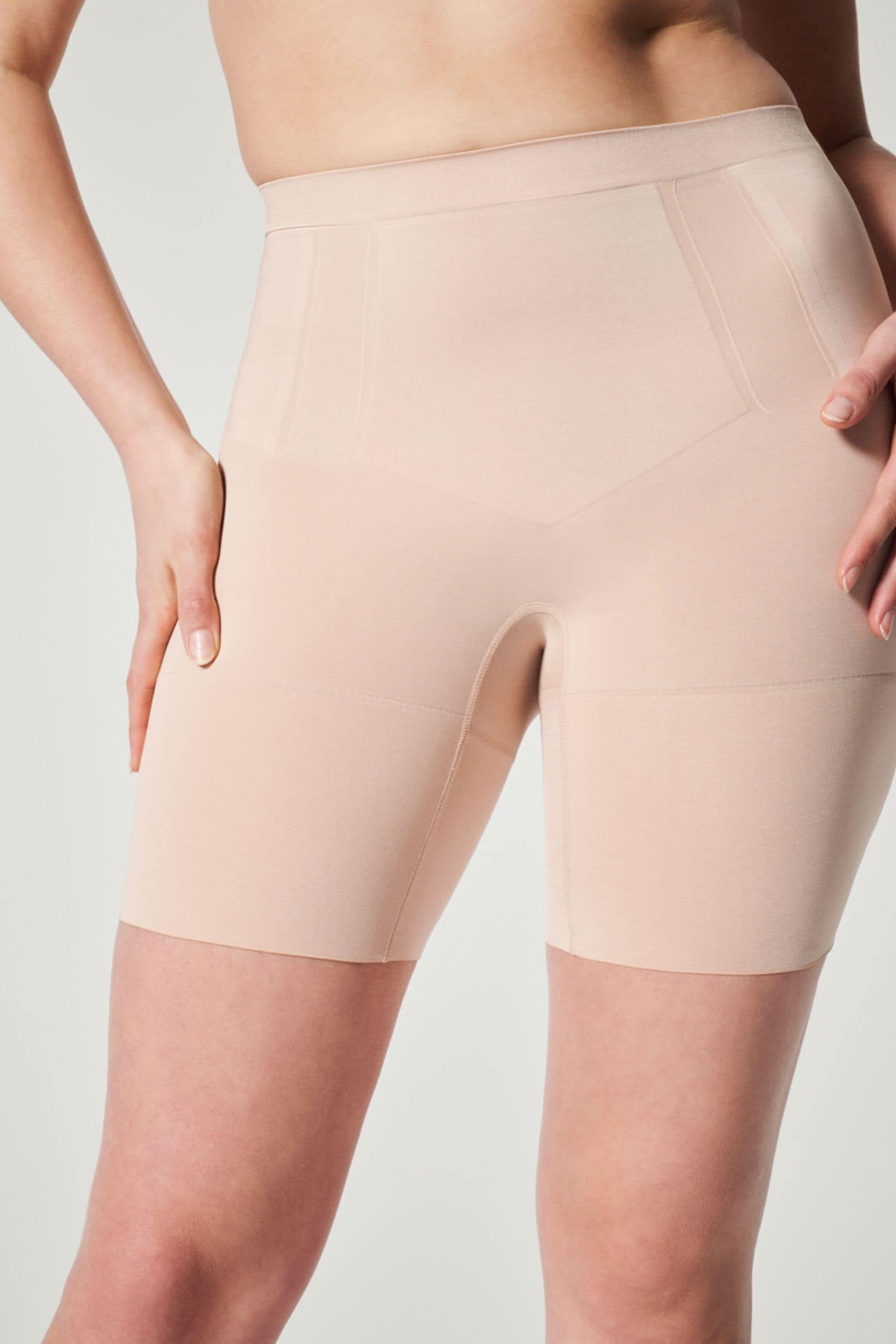 SPANX Firm Control Oncore Mid Thigh Shorts