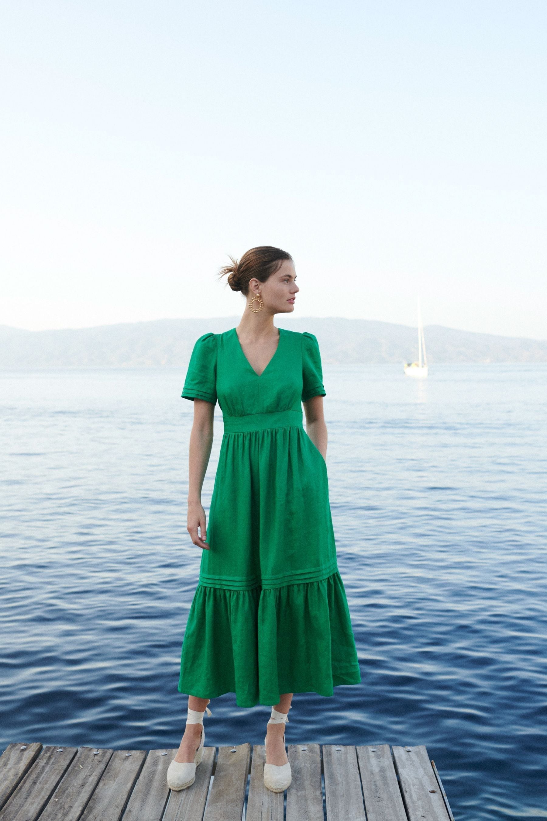 Buy Boden Green Eve Linen Midi Dress from Next Luxembourg