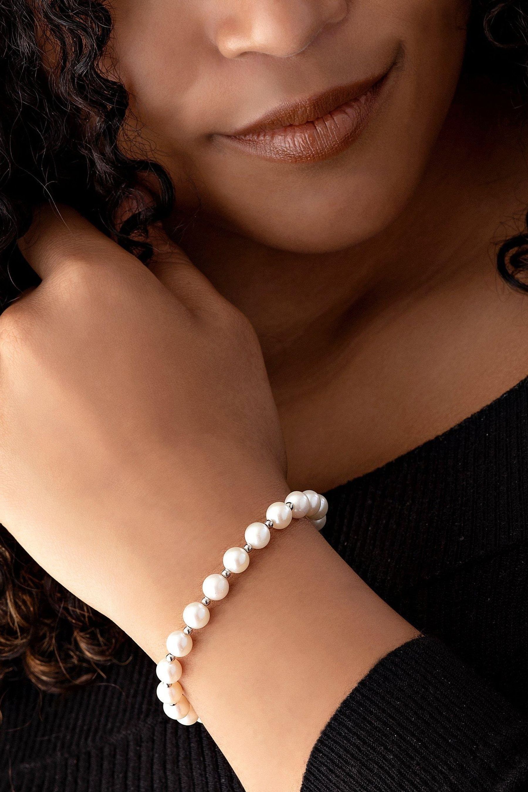 Buy Beaverbrooks 9ct White Gold Freshwater Pearl Bracelet from the